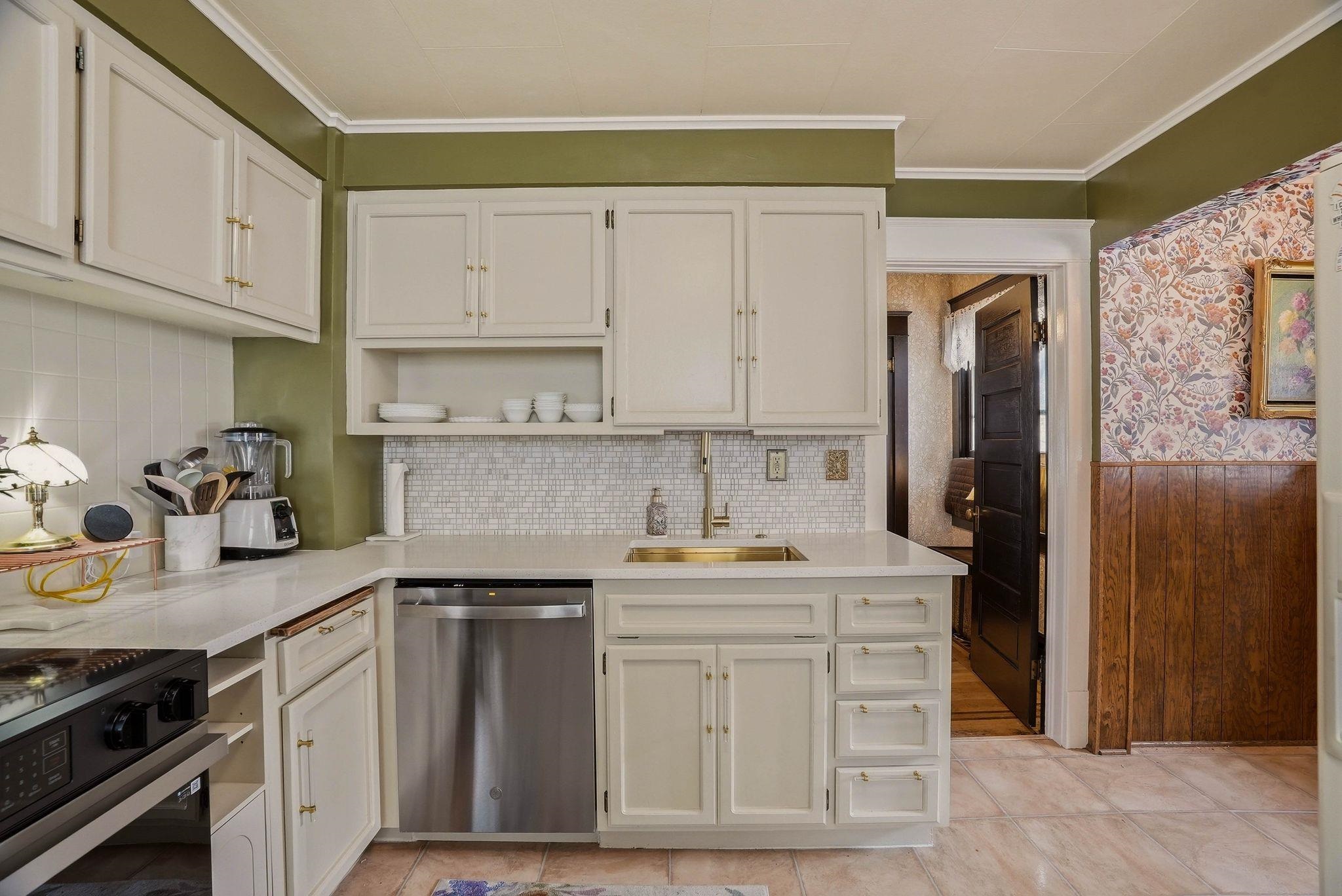 808 W 14th Ave - Photo 13