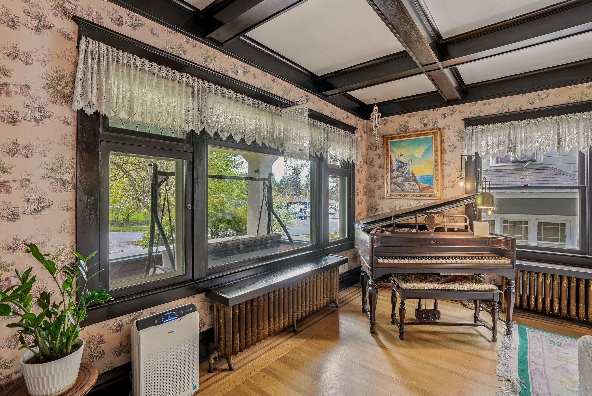 808 W 14th Ave - Photo 8