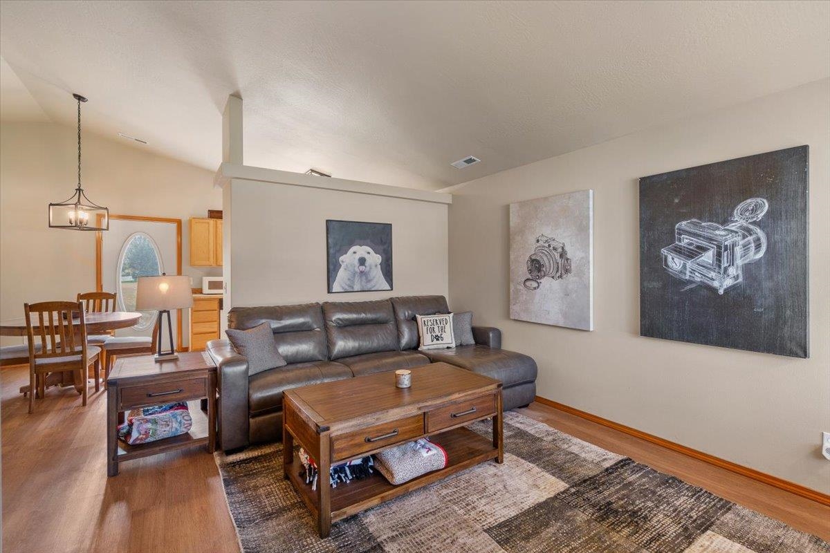 23012 E Oldenburg Ln - Photo 2