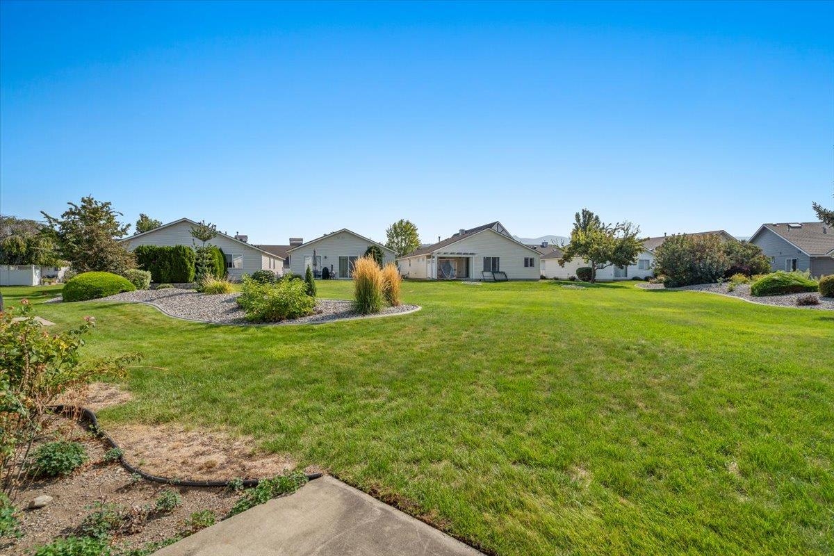 23012 E Oldenburg Ln - Photo 20
