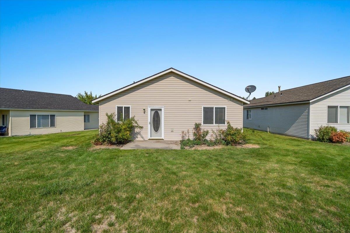 23012 E Oldenburg Ln - Photo 22