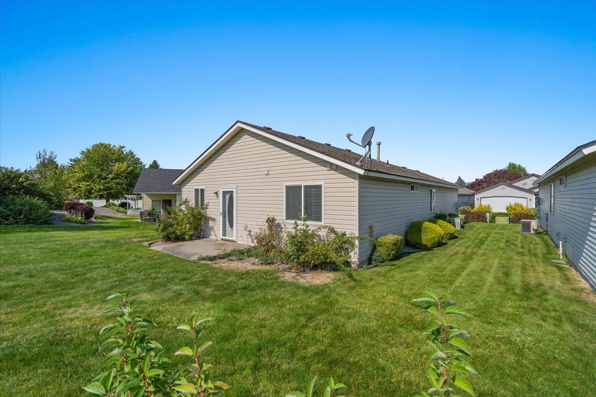 23012 E Oldenburg Ln - Photo 23