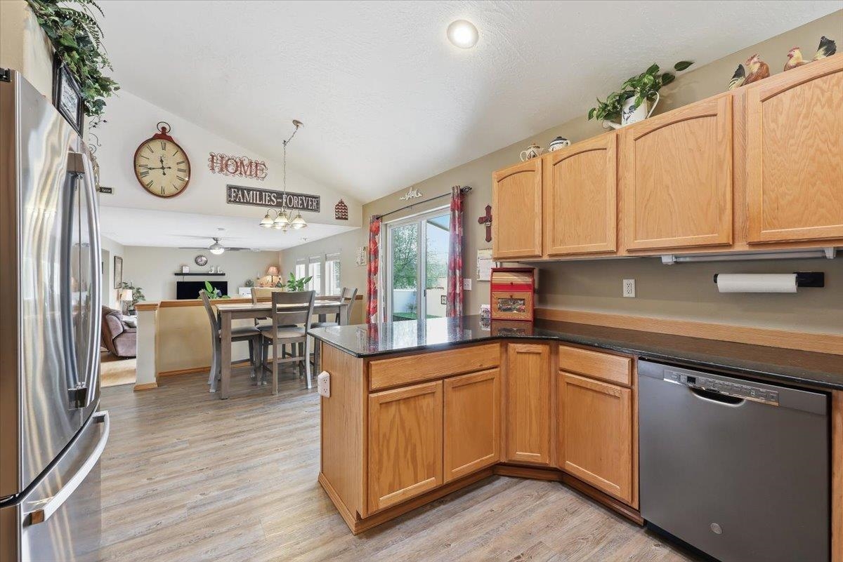 810 E Collin Ave - Photo 12