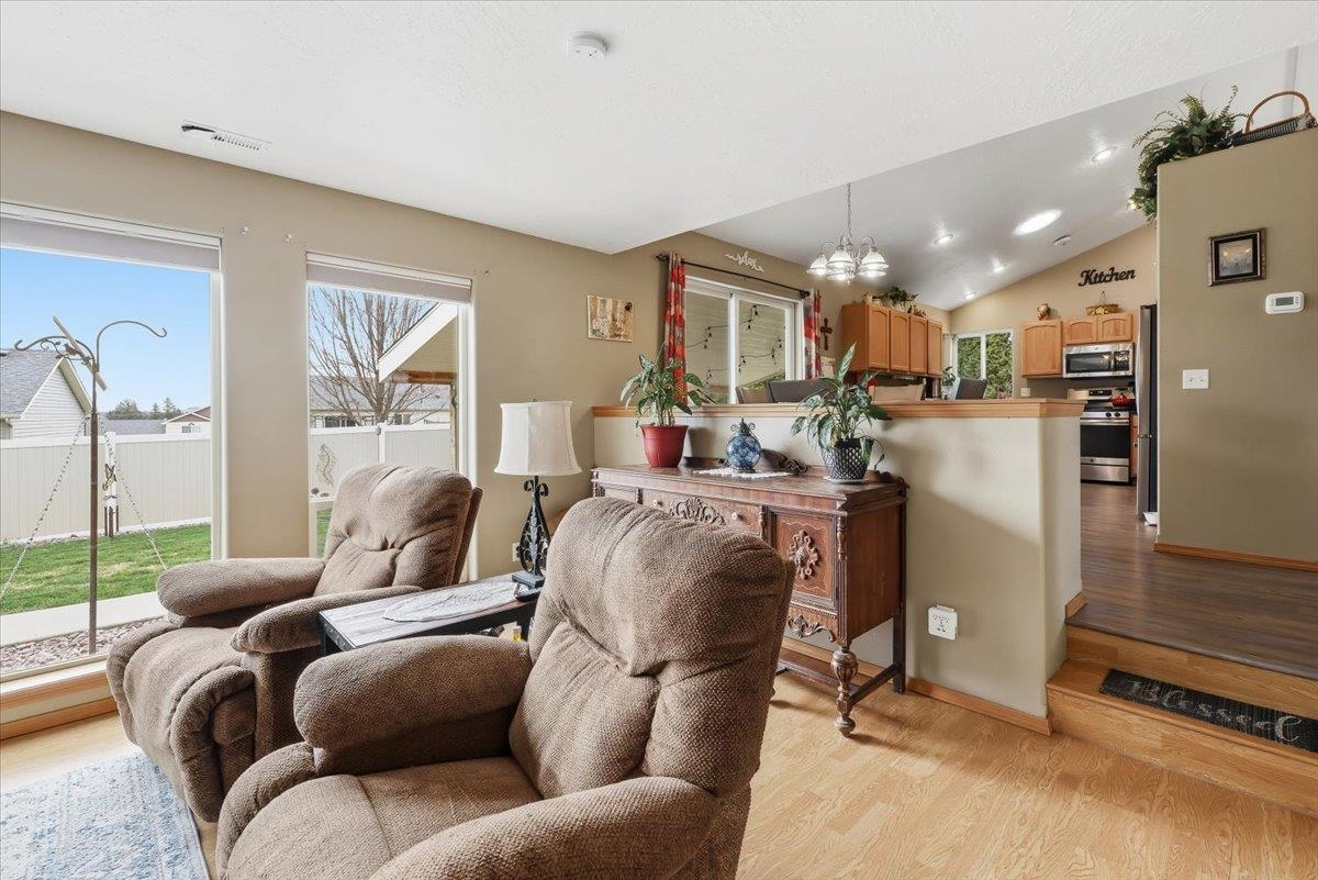 810 E Collin Ave - Photo 14