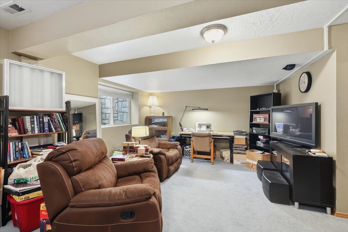 810 E Collin Ave - Photo 29