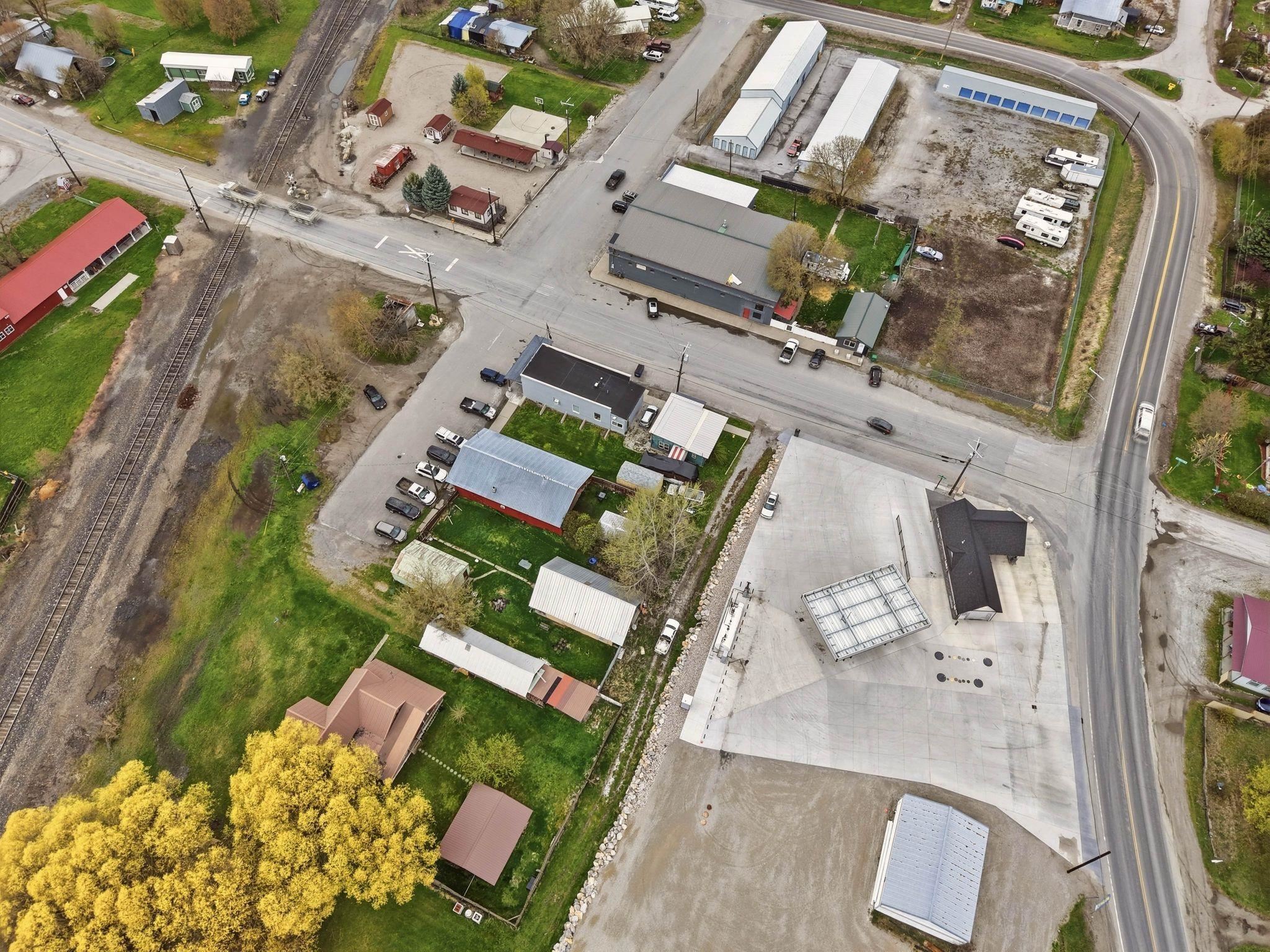 3075 3rd Ave - Photo 25