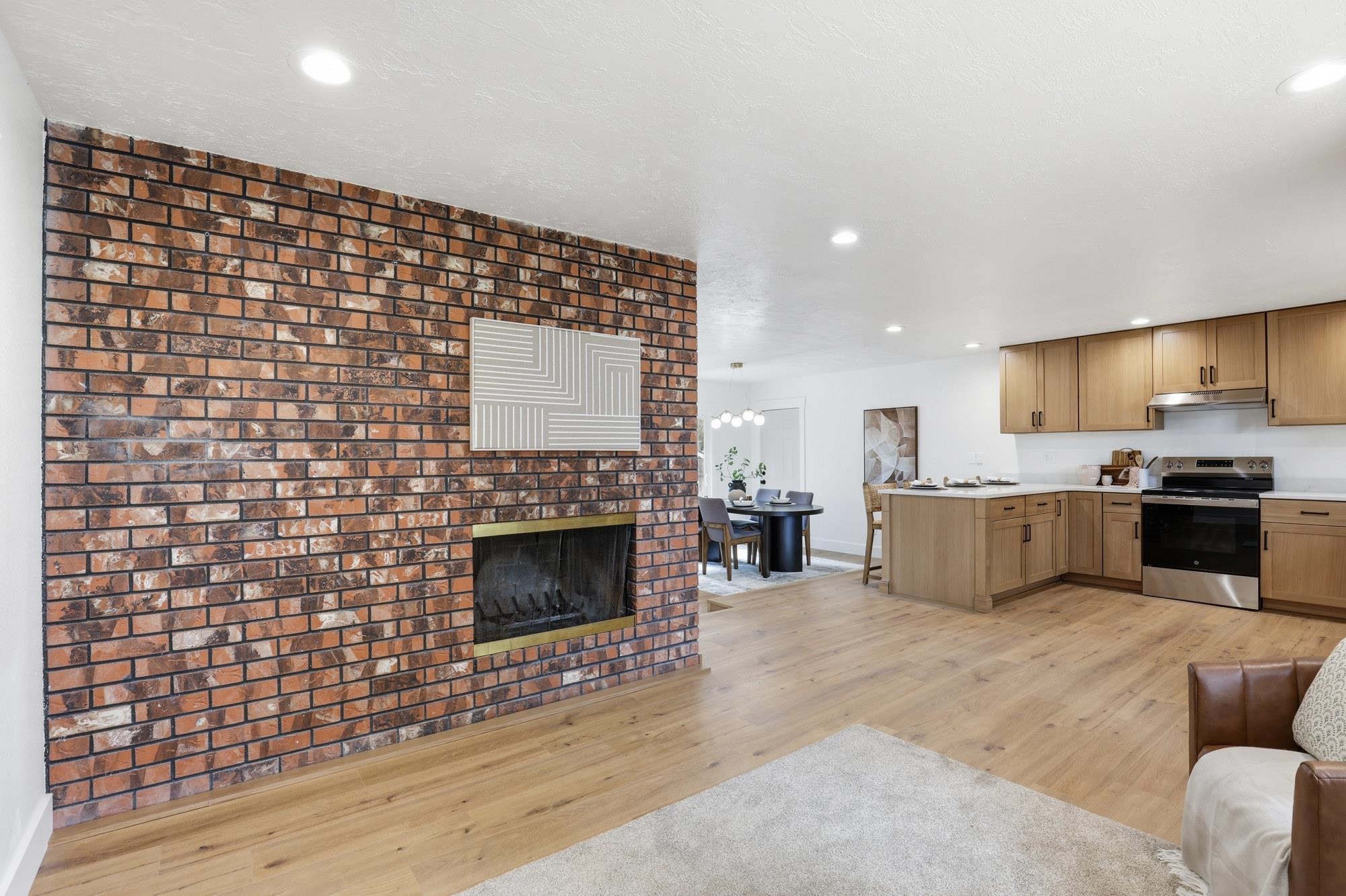 5611 W Lowell Ave - Photo 3