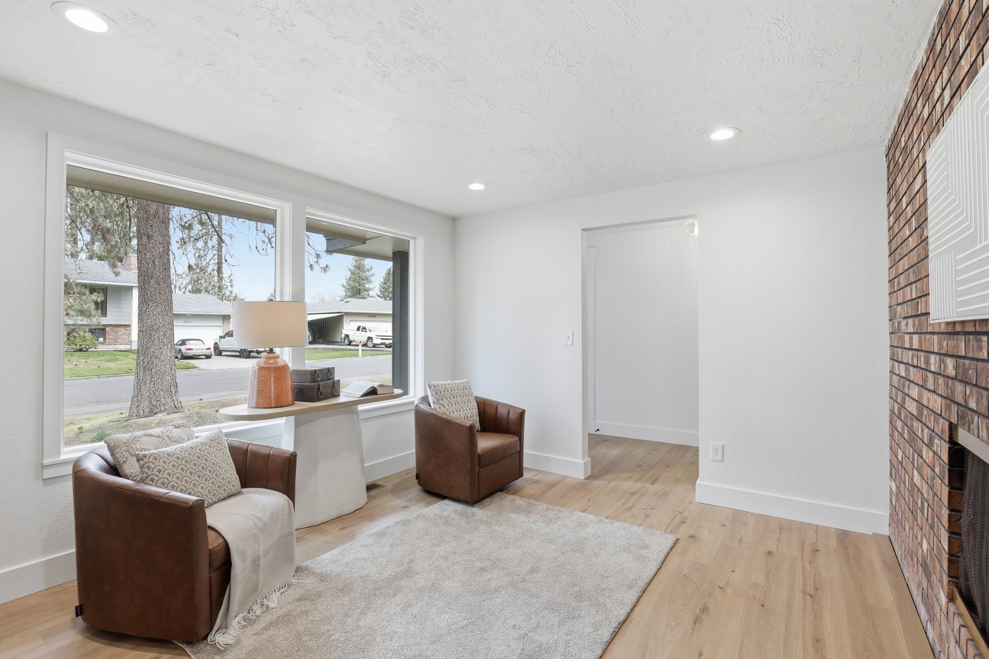5611 W Lowell Ave - Photo 4