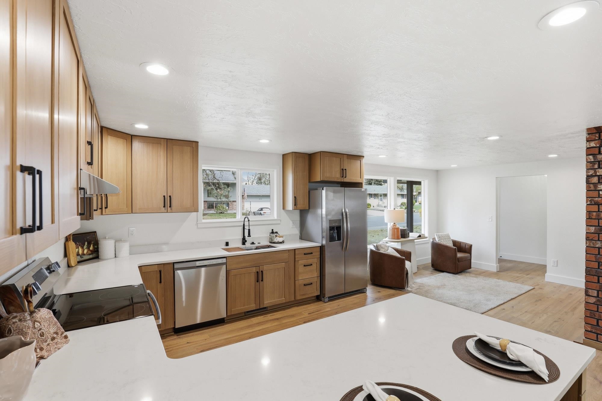 5611 W Lowell Ave - Photo 8
