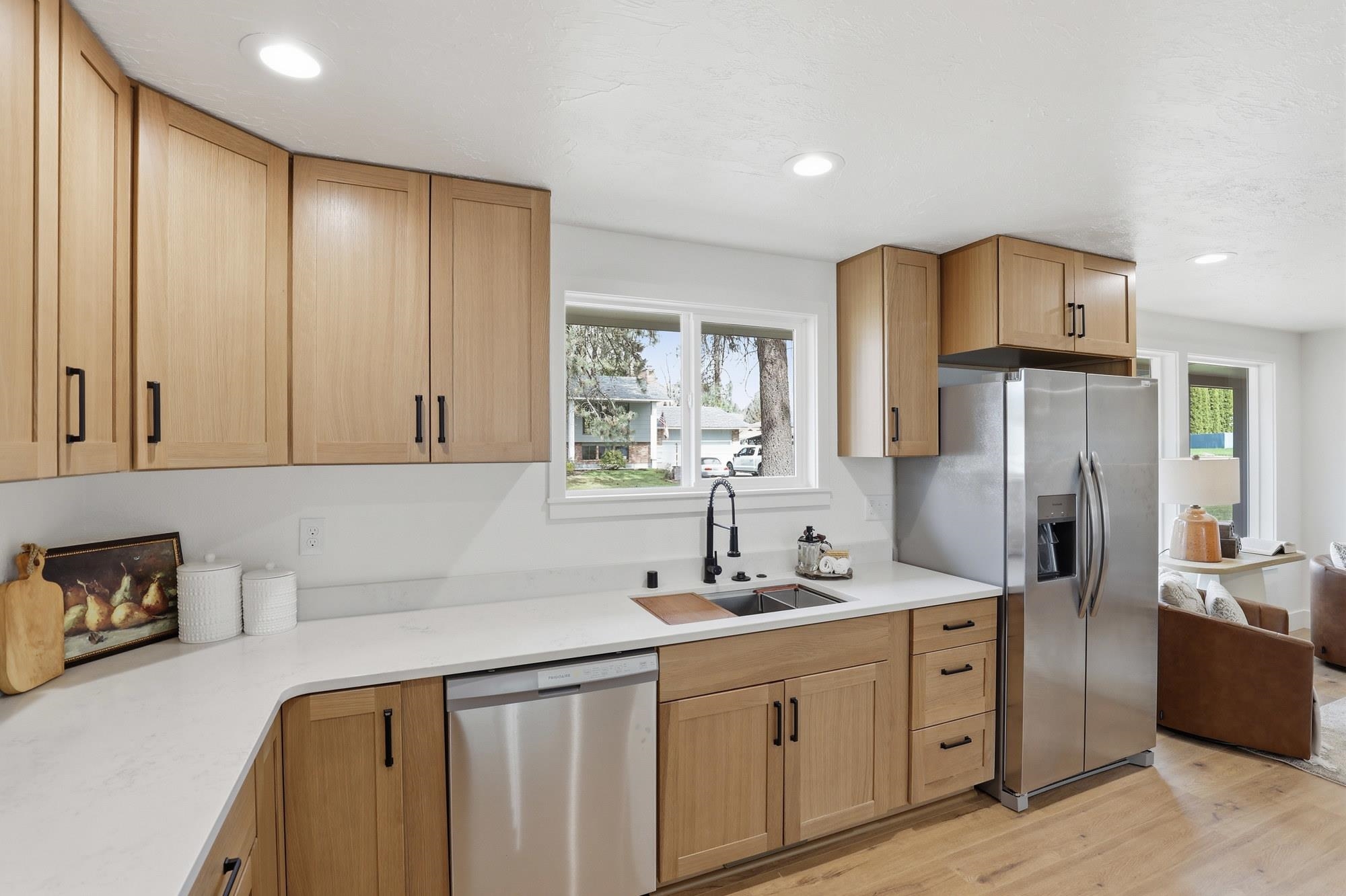 5611 W Lowell Ave - Photo 9