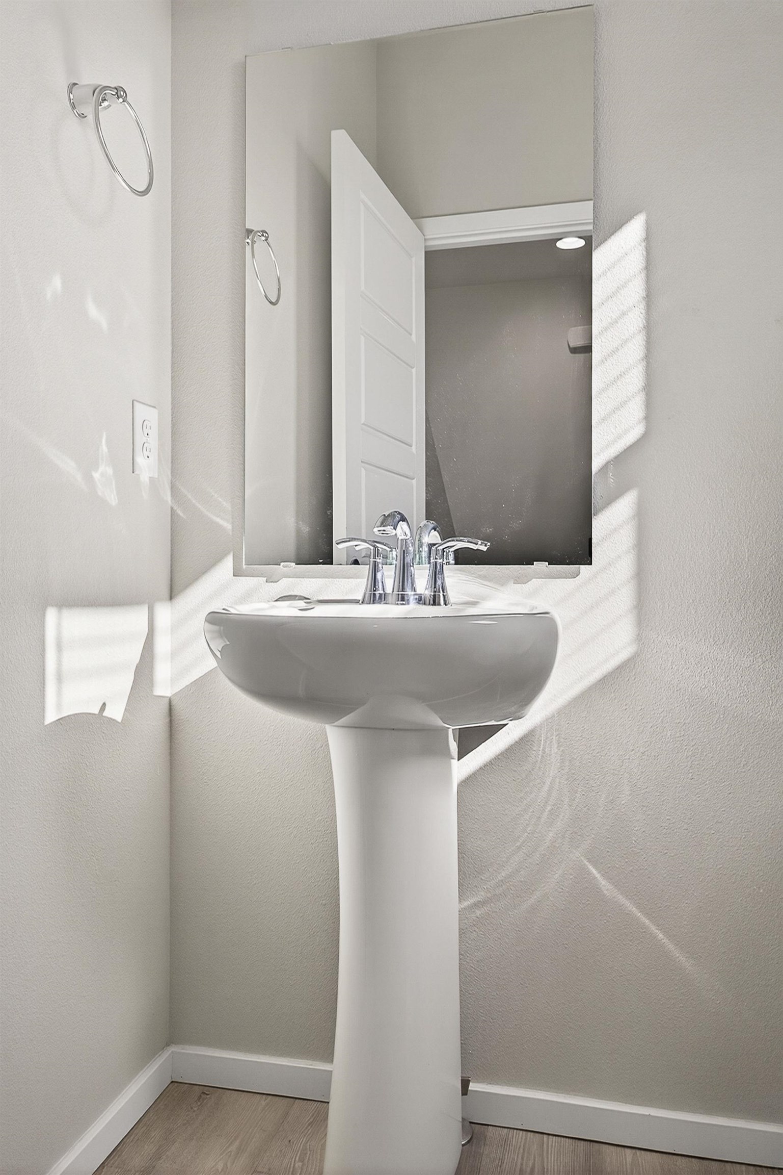 1007 N Viewmont Rd - Photo 17