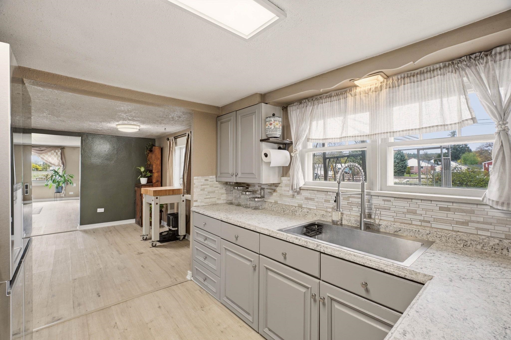 7712 E Utah Ave - Photo 9