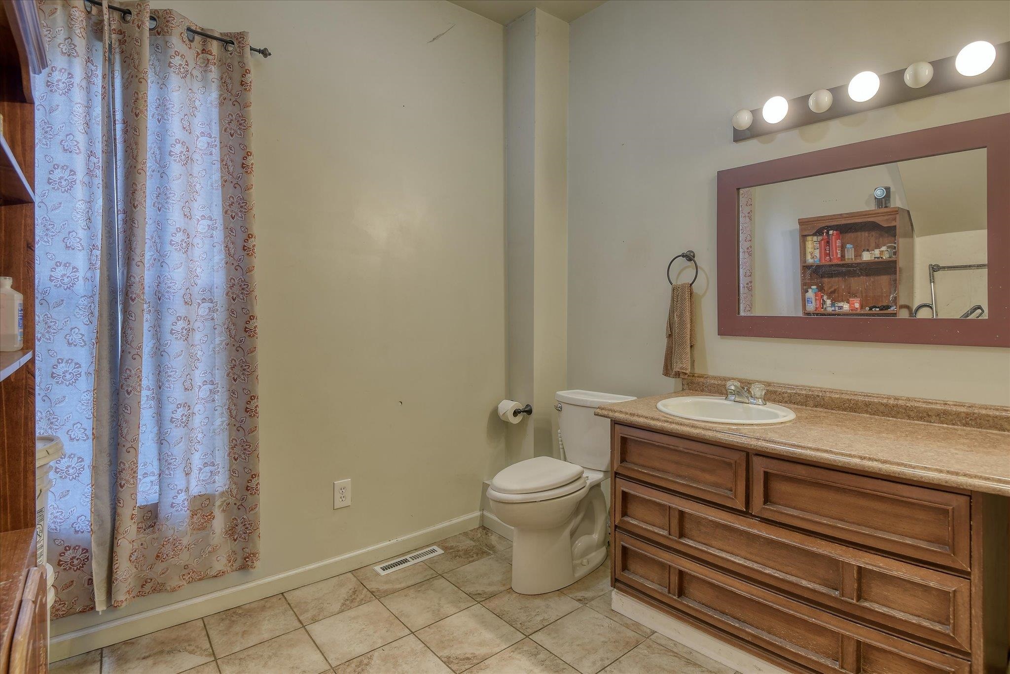 2314 E 6th Ave - Photo 12