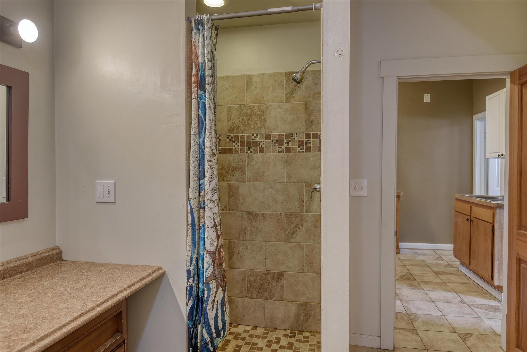 2314 E 6th Ave - Photo 13