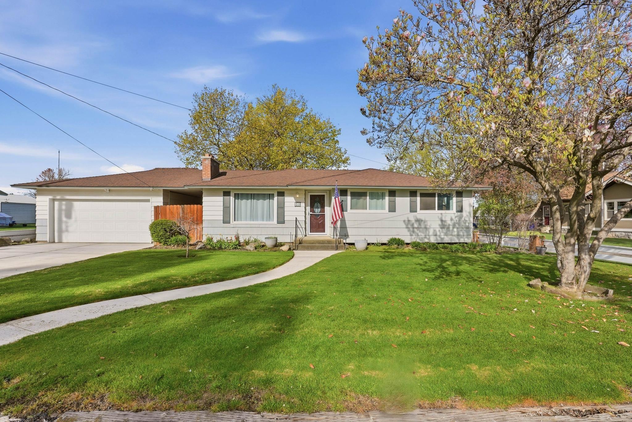 601 N FARR Rd - Photo 1