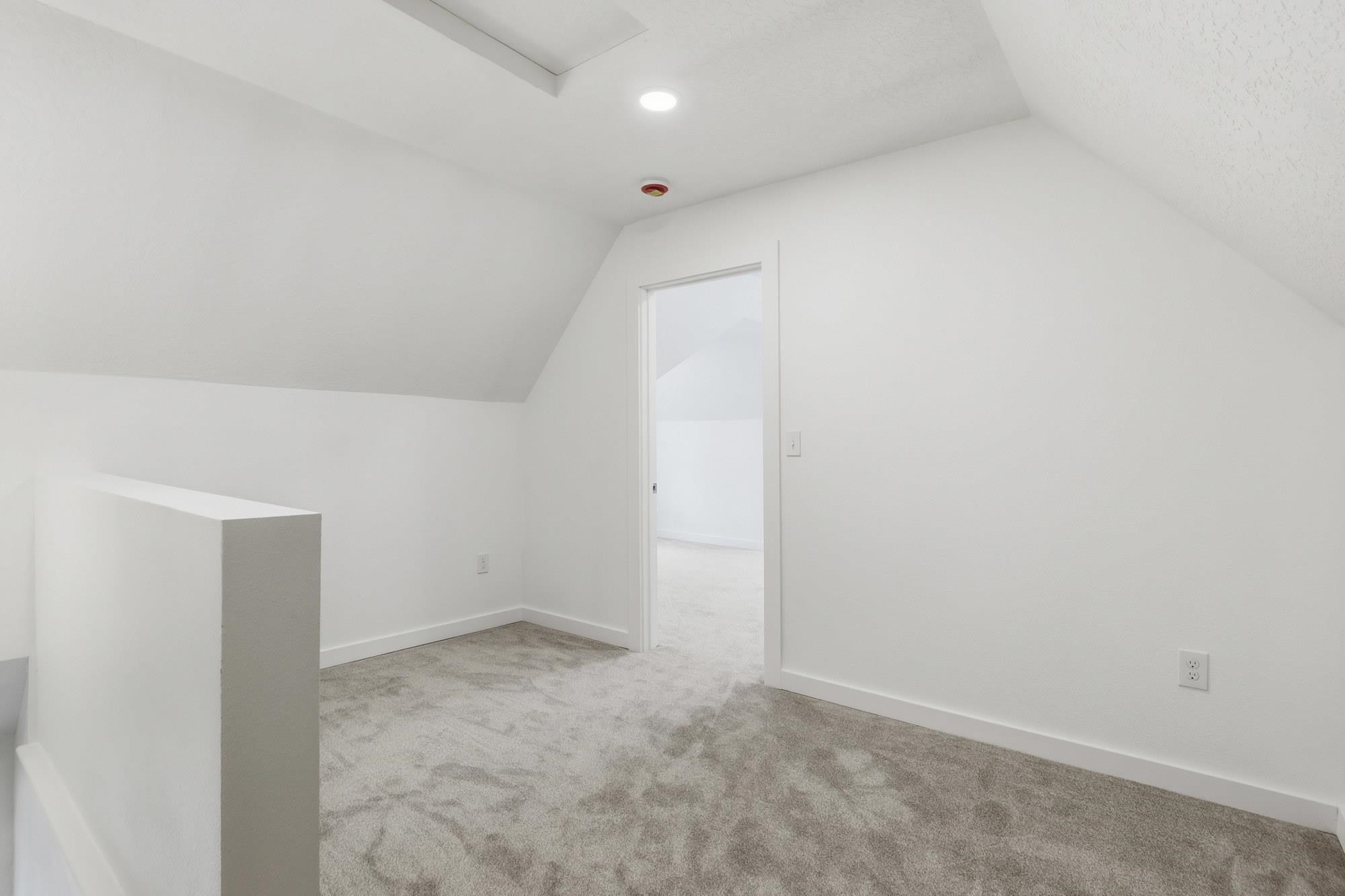 2313 E 5TH Ave - Photo 20