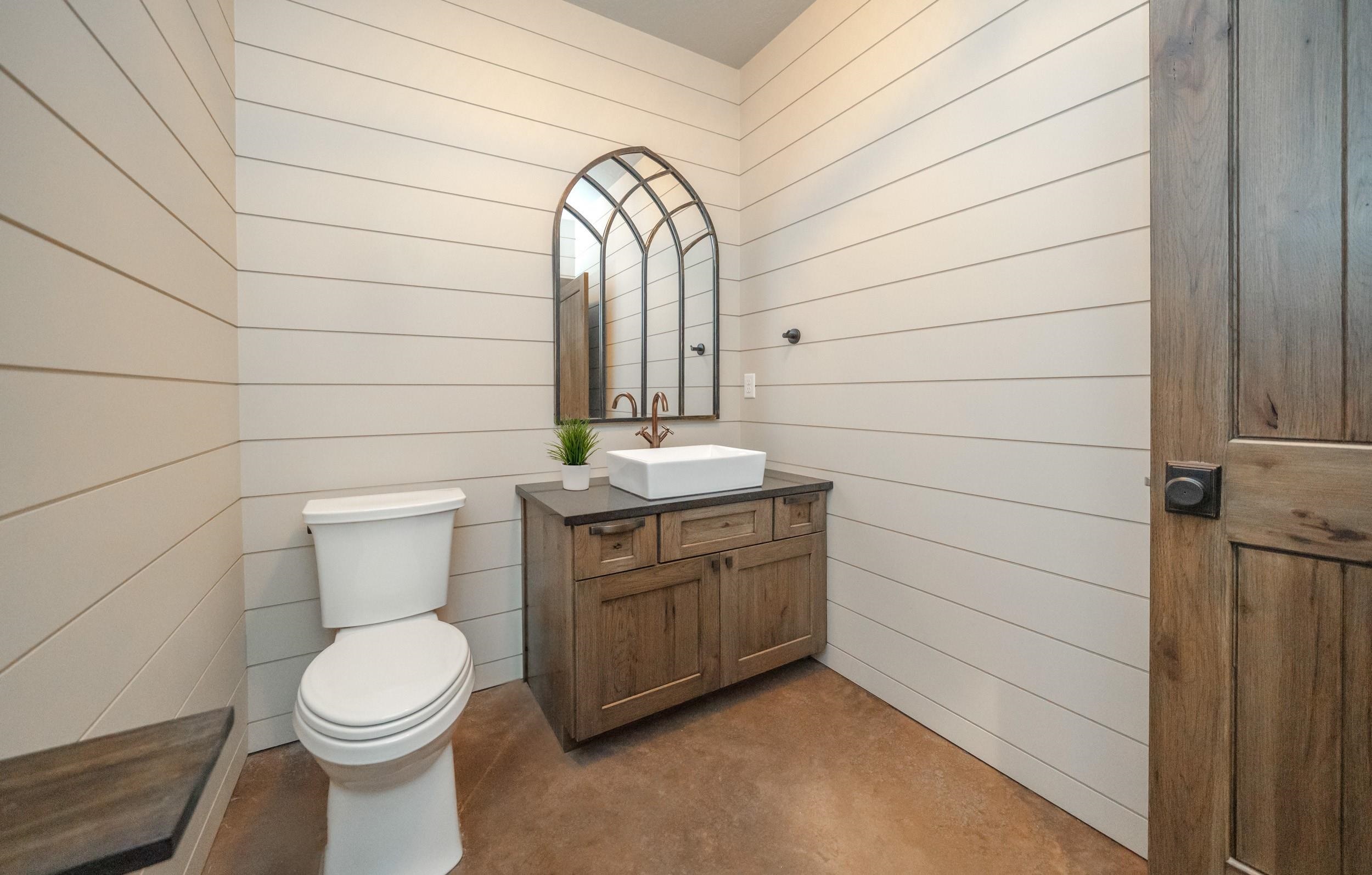 11411 N Nine Mile Rd - Photo 33