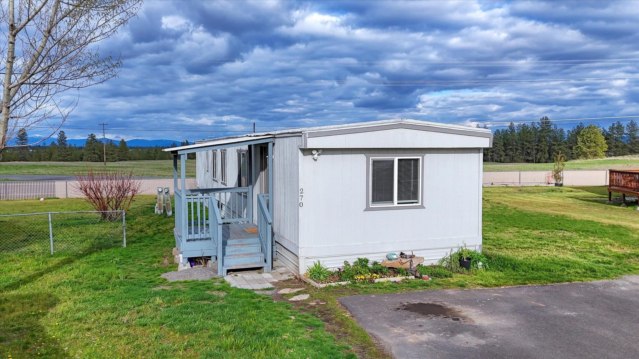2201 N Craig Rd - Photo 1