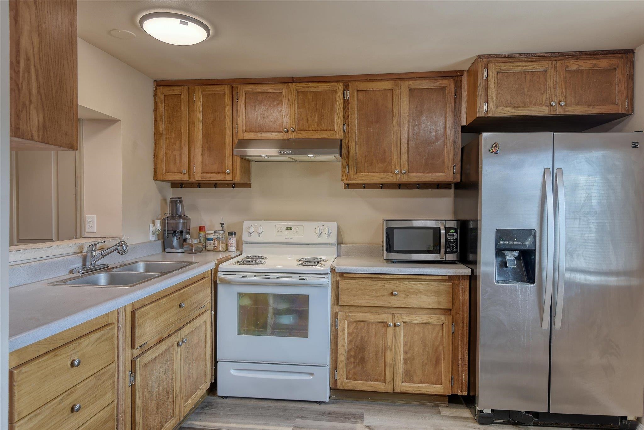 2201 N Craig Rd - Photo 6