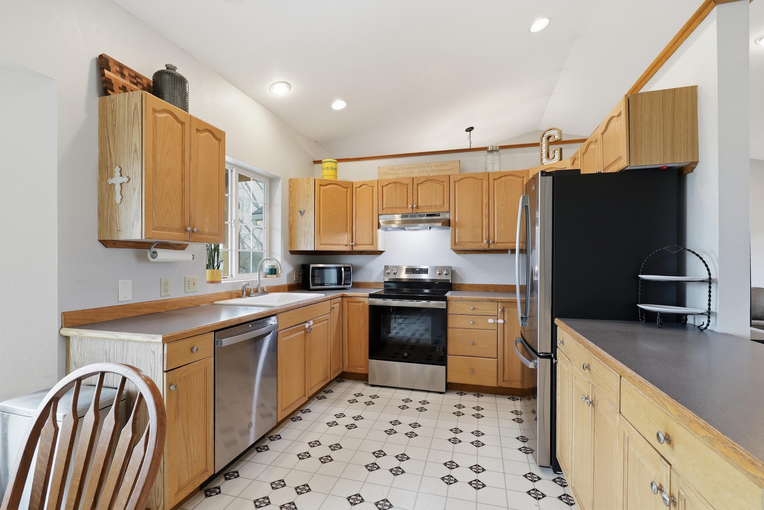 3916 W Dakin Ln - Photo 11