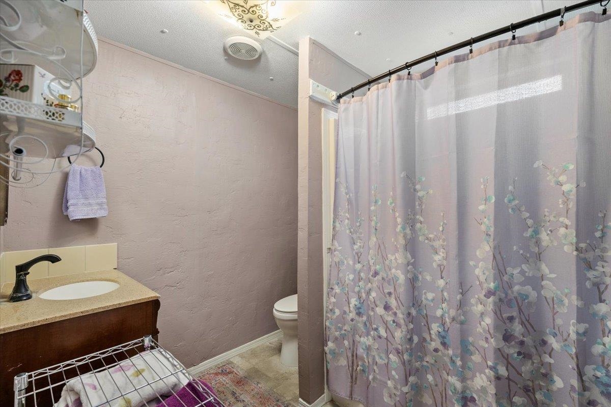 2201 N Craig Rd - Photo 18