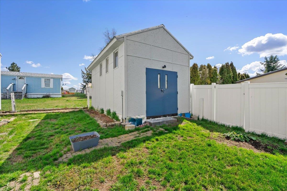 2201 N Craig Rd - Photo 22