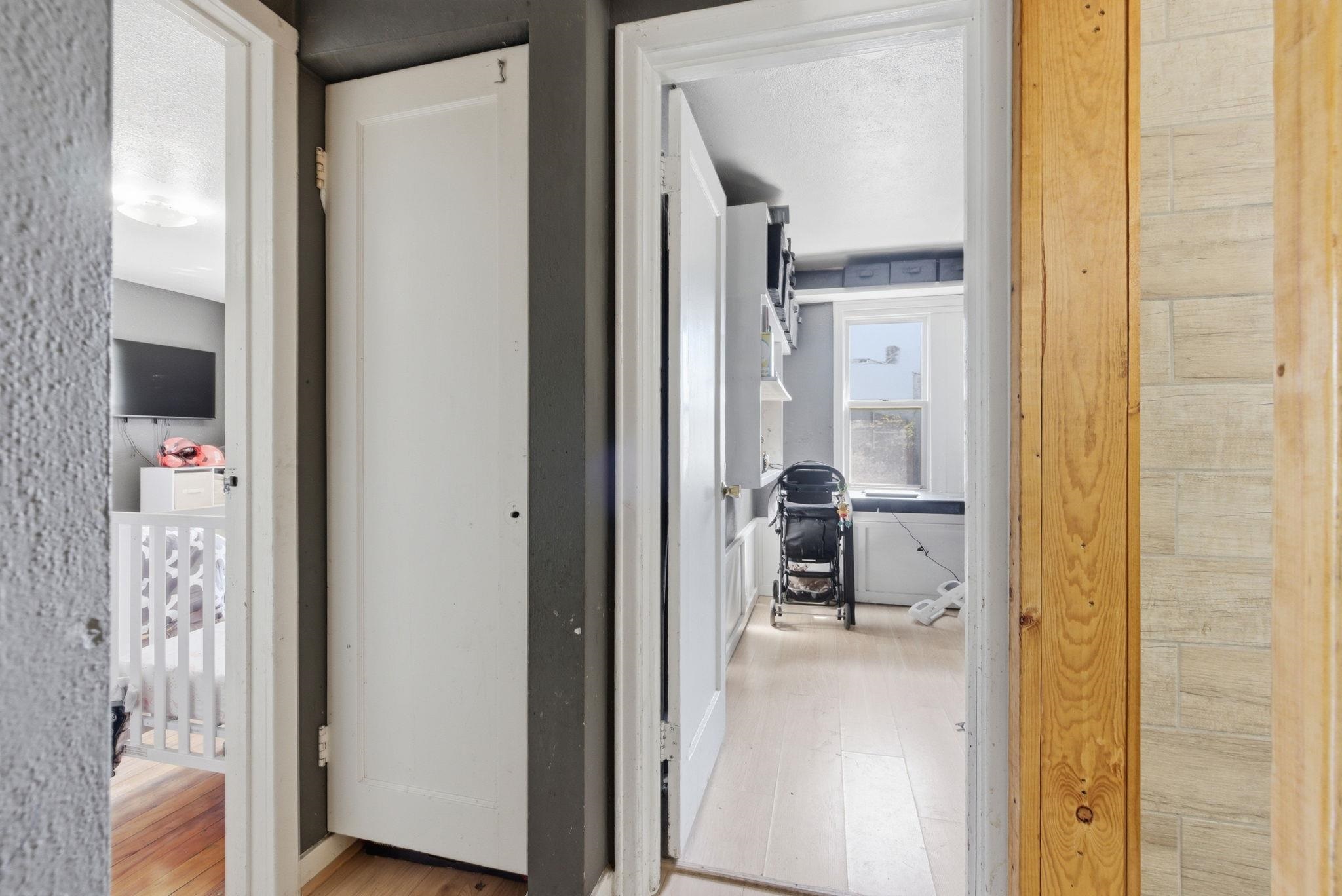 2211 W Rowan Ave - Photo 11