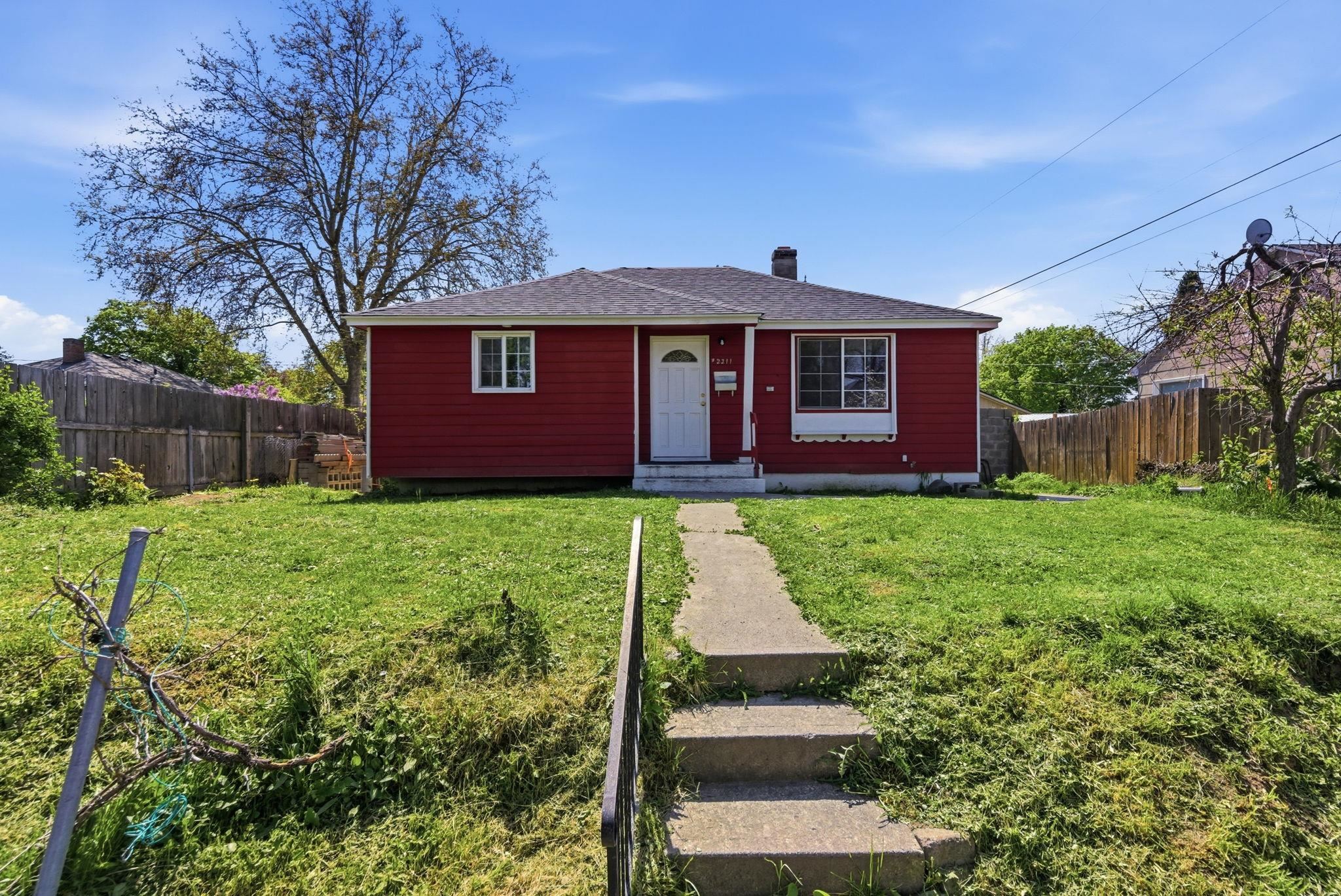 2211 W Rowan Ave - Photo 4