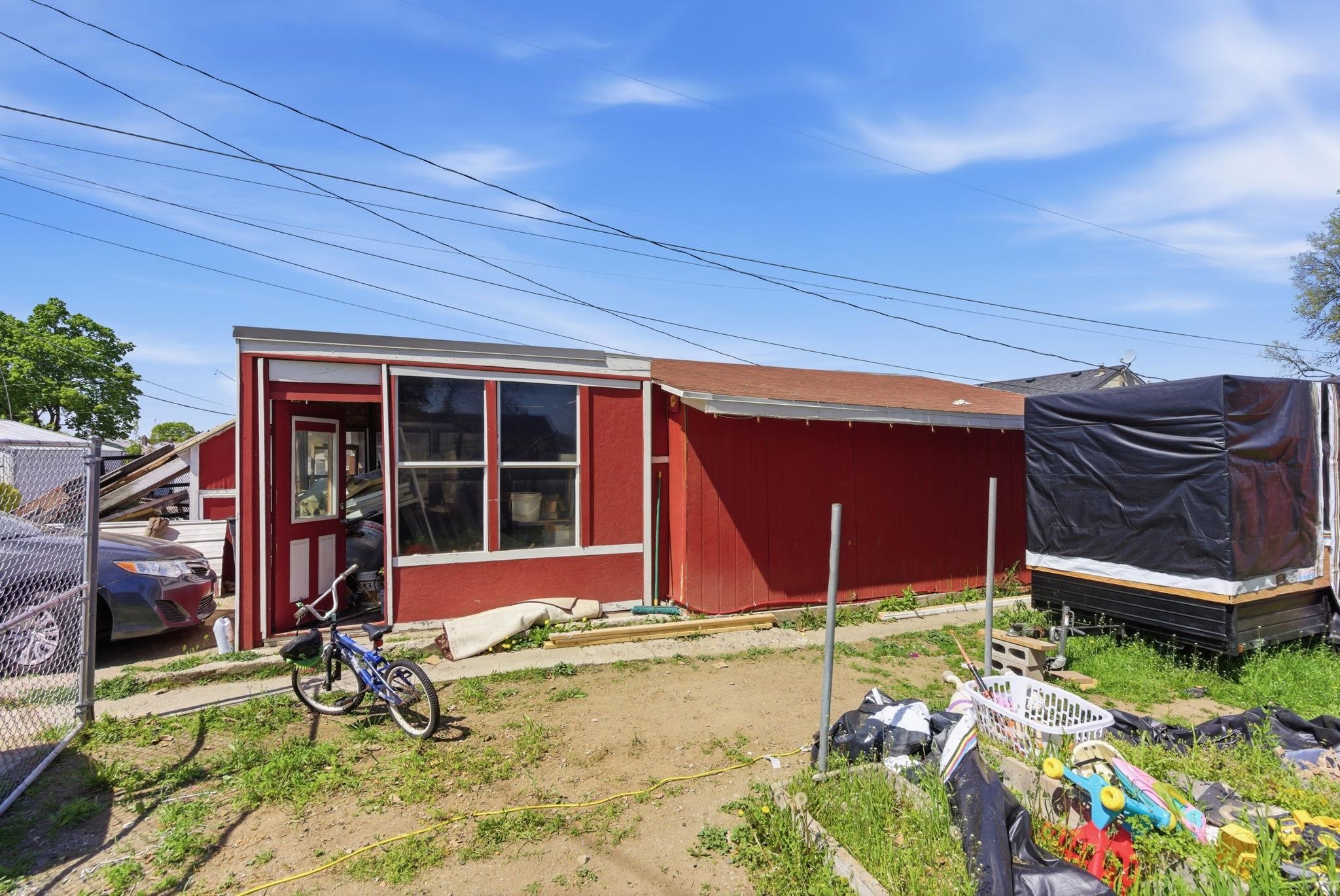 2211 W Rowan Ave - Photo 38