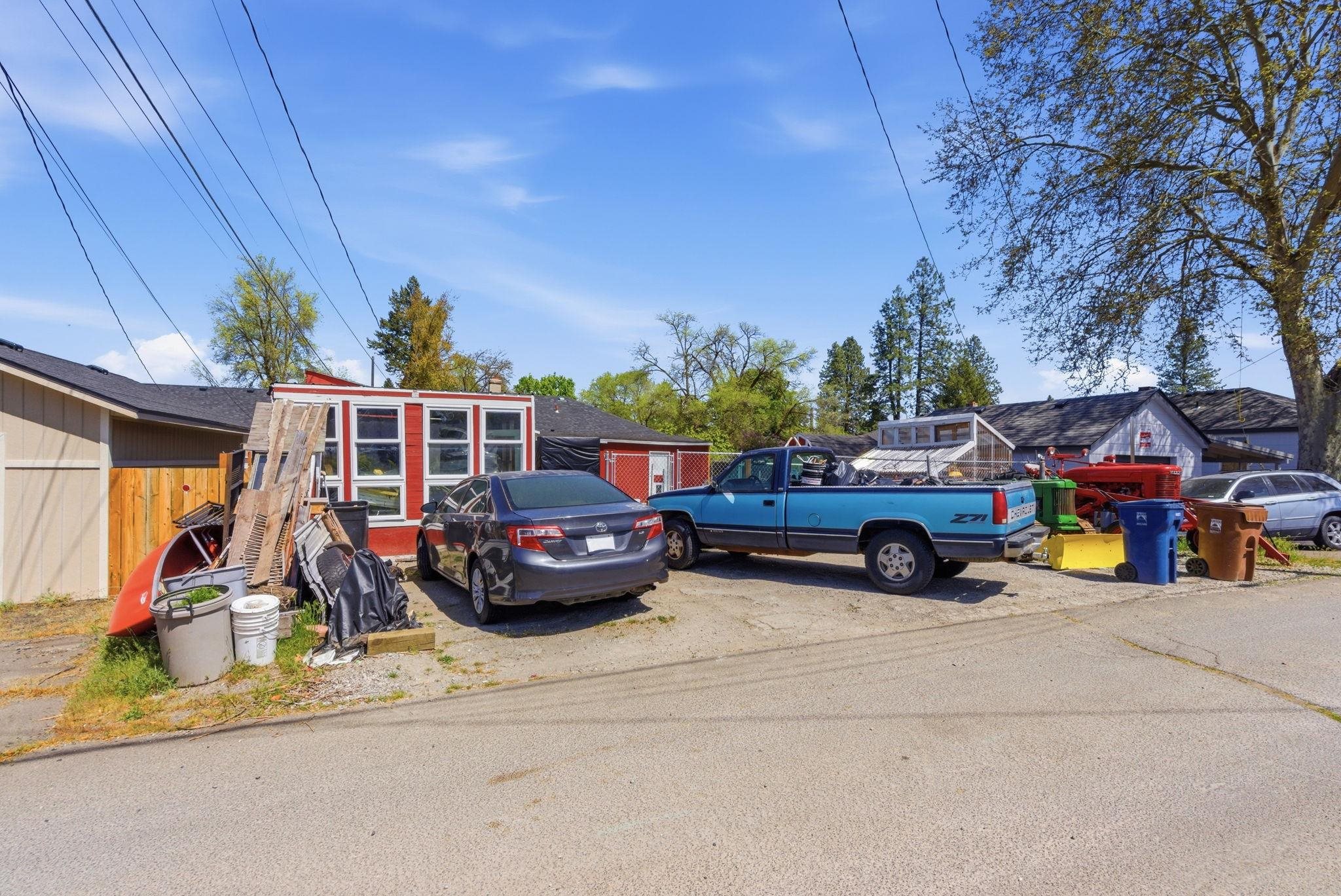 2211 W Rowan Ave - Photo 39