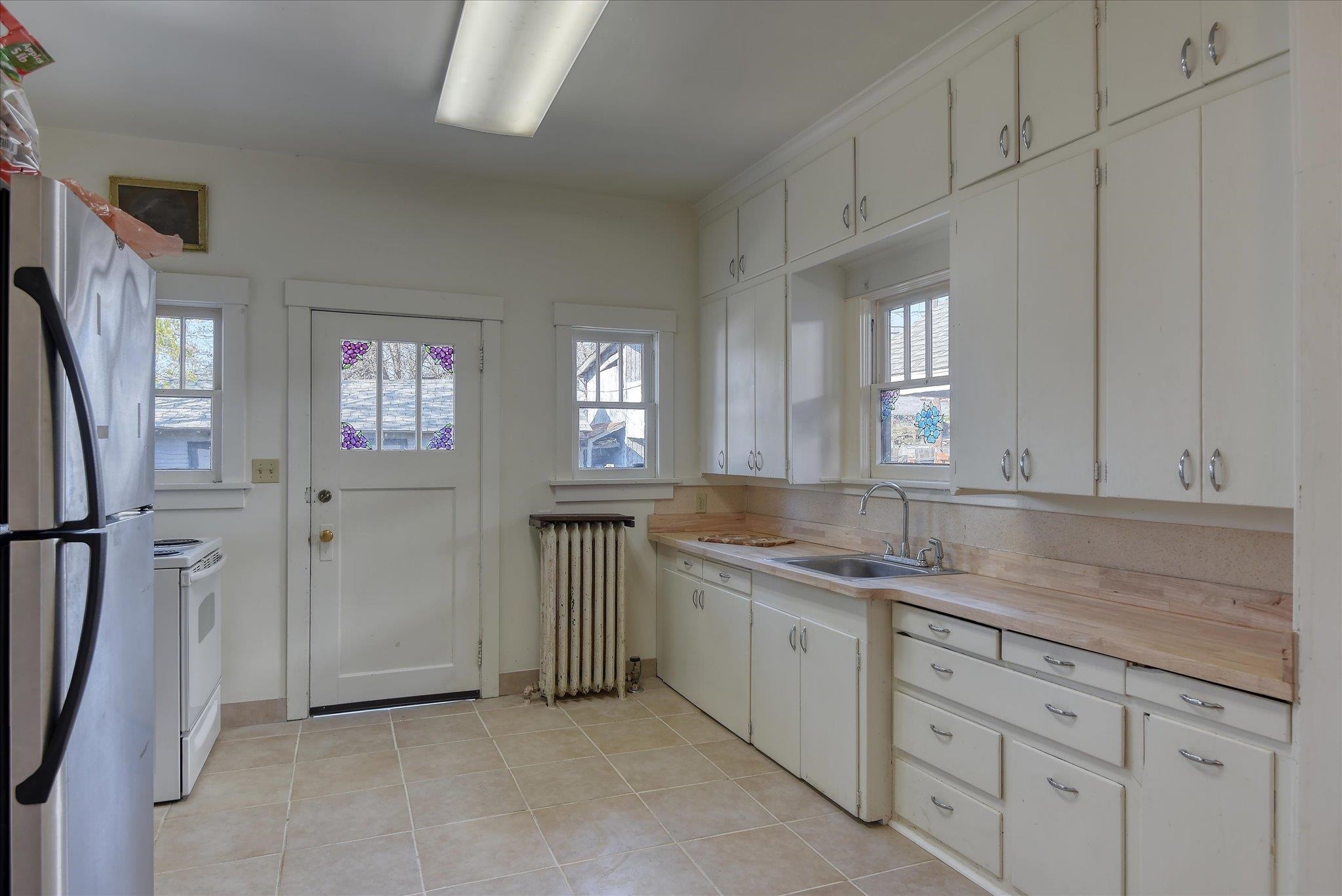 2612 W Gardner Ave - Photo 15