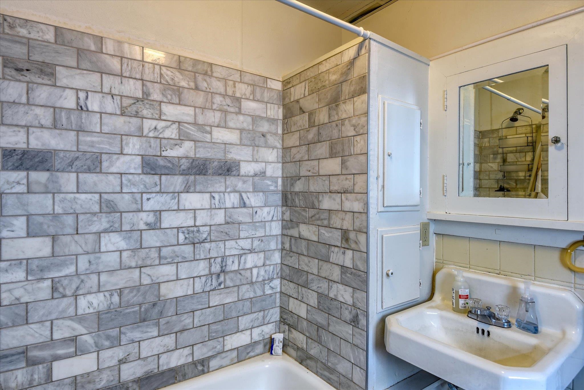 2612 W Gardner Ave - Photo 22