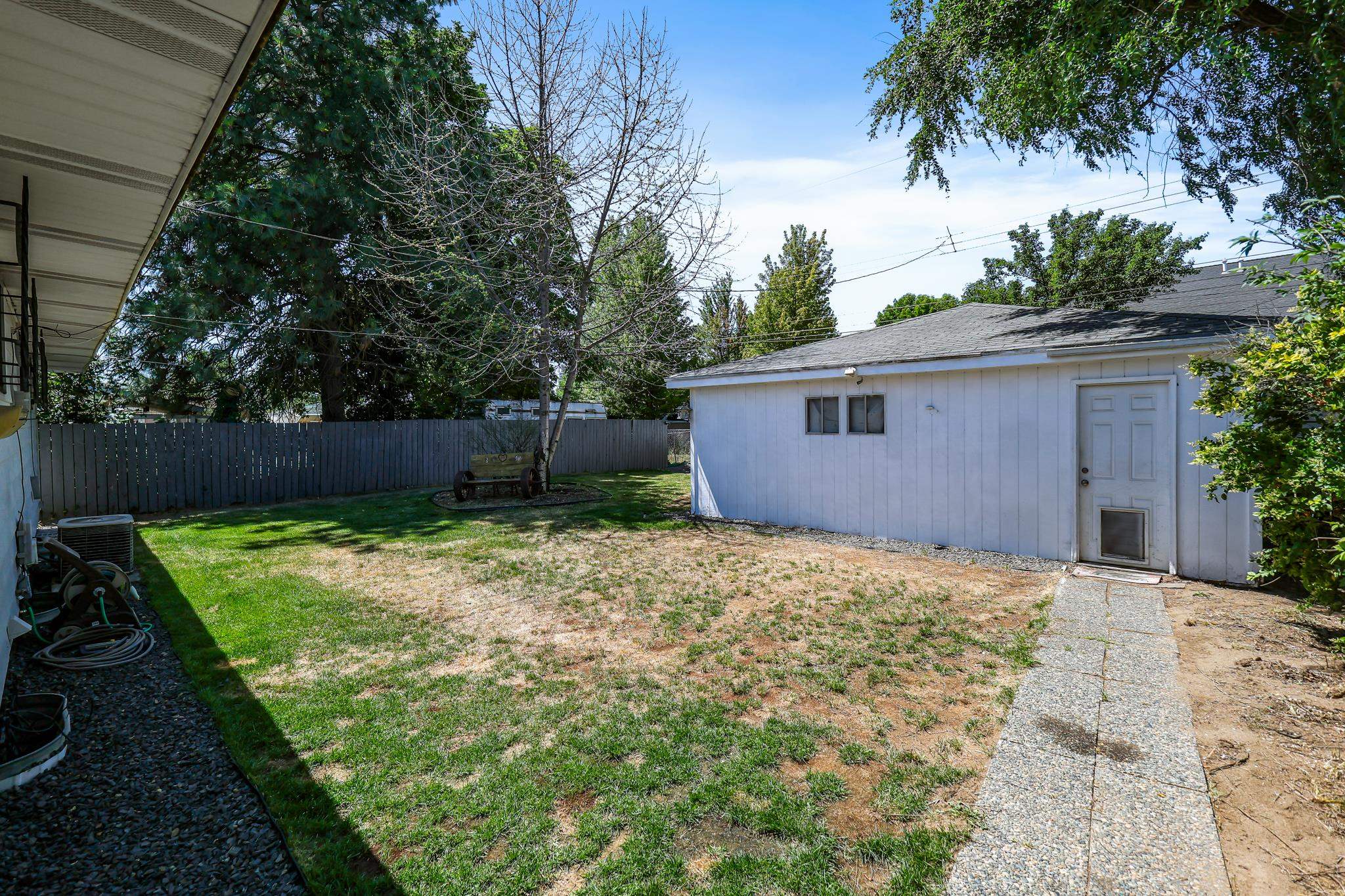 5917 N ADDISON St - Photo 35