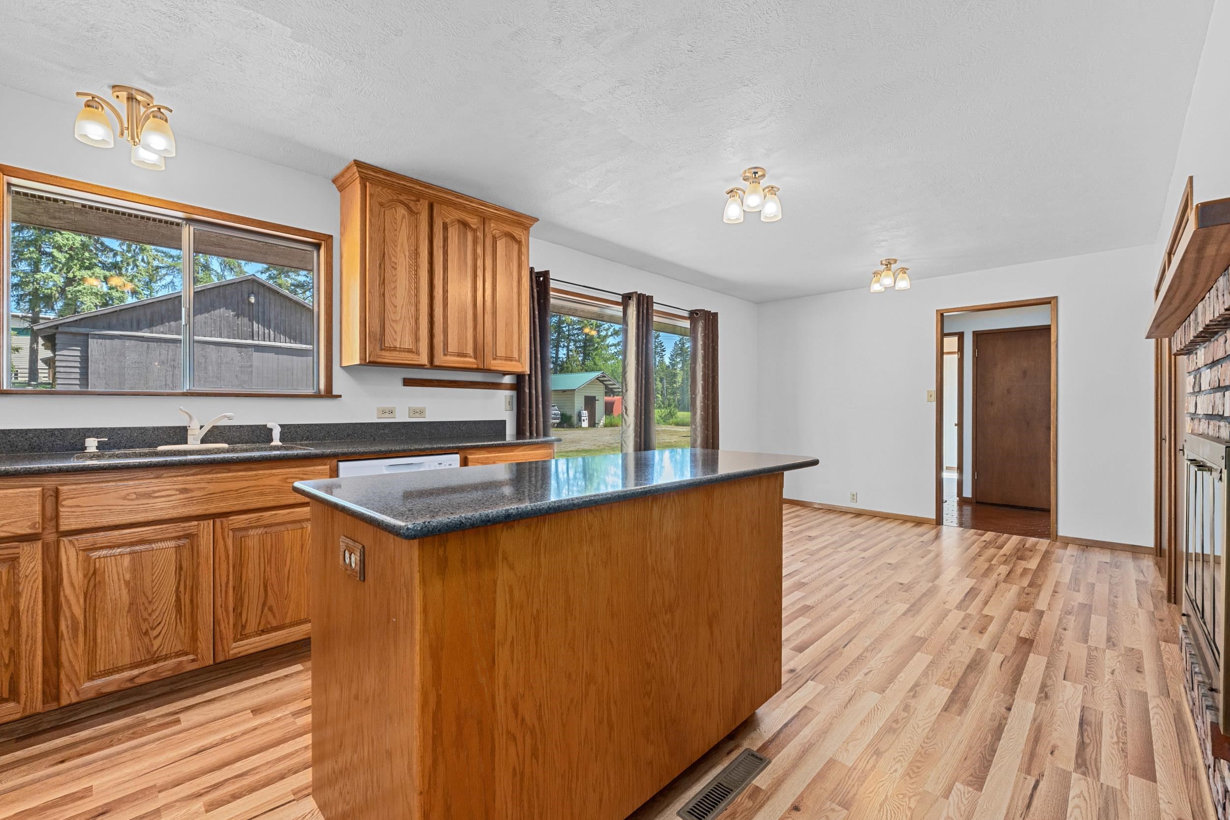 252 Davaz-Carlton Rd - Photo 8