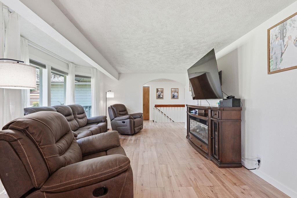 8607 N Kelly Ct - Photo 5