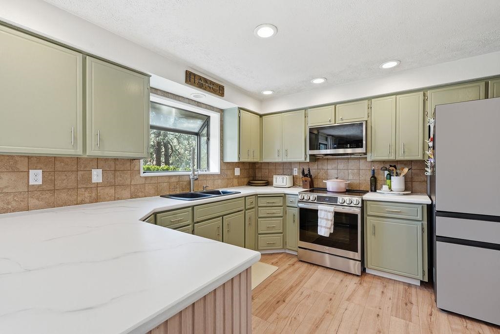 8607 N Kelly Ct - Photo 10