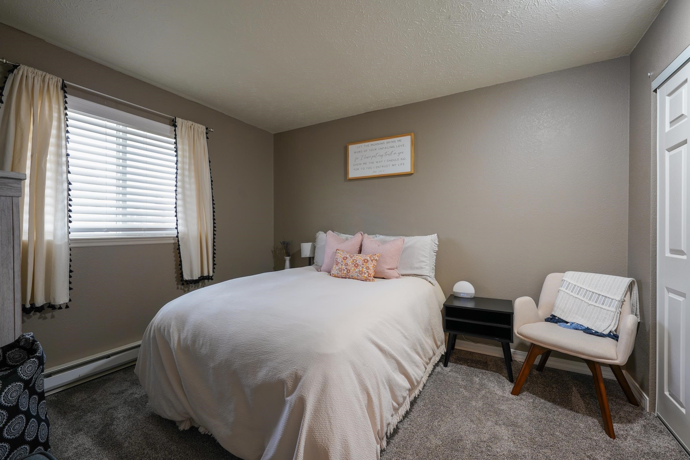 222 N Hutchinson Rd - Photo 16