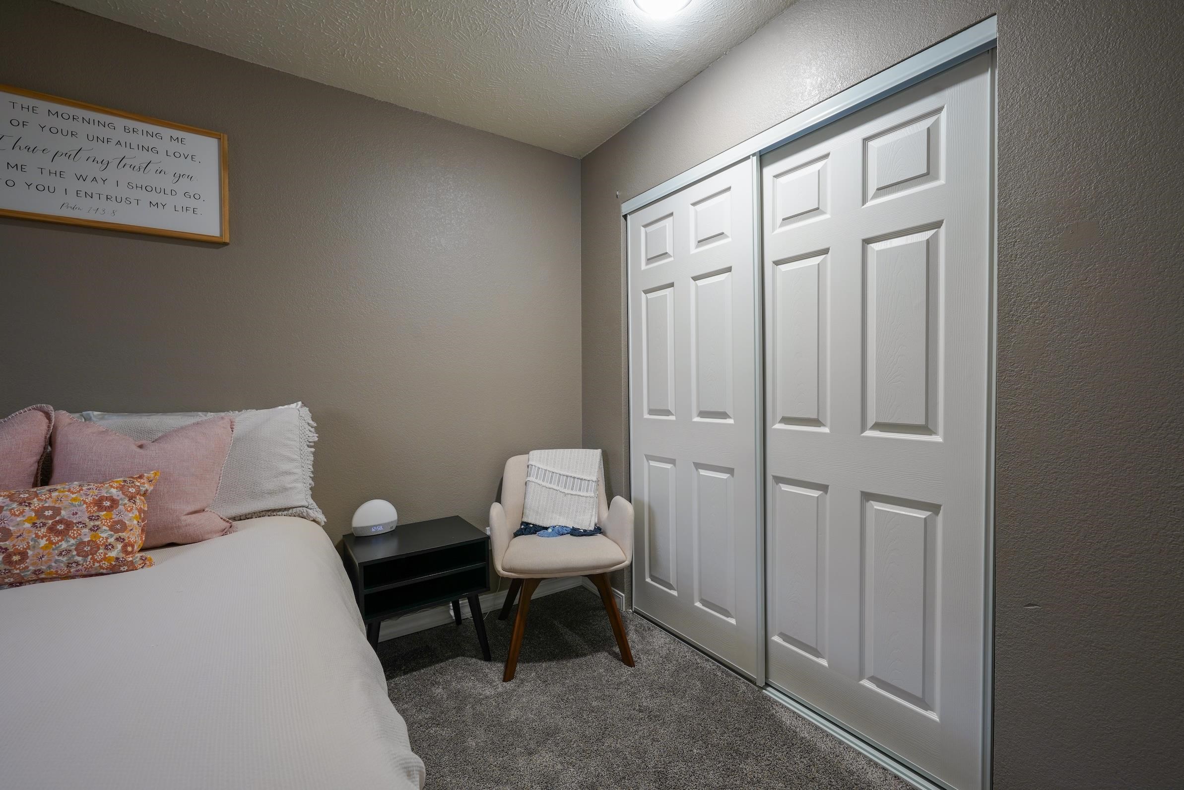 222 N Hutchinson Rd - Photo 17