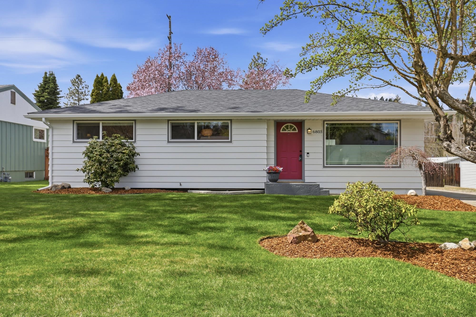 6803 N Adams St - Photo 1