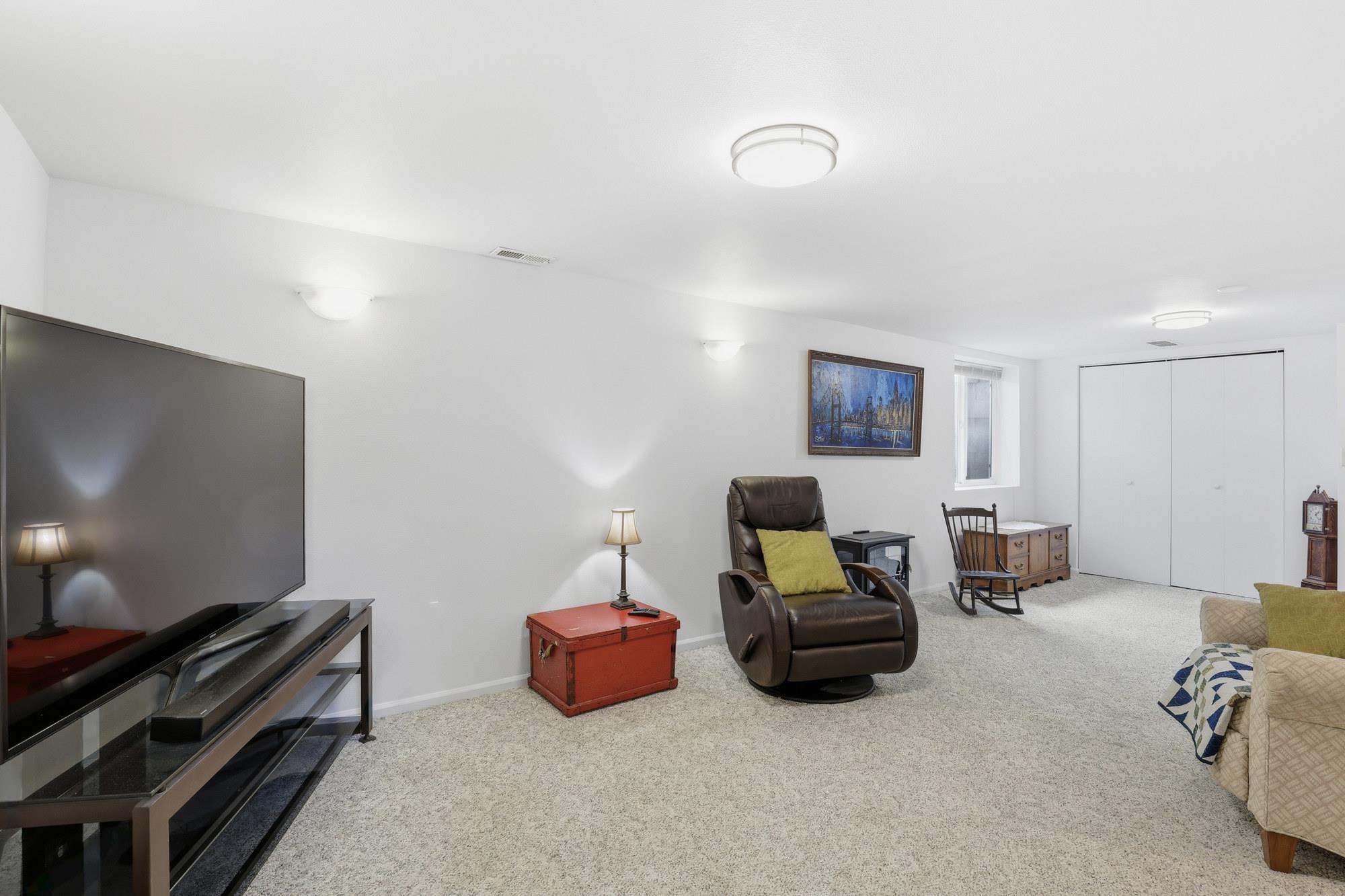 6803 N Adams St - Photo 18