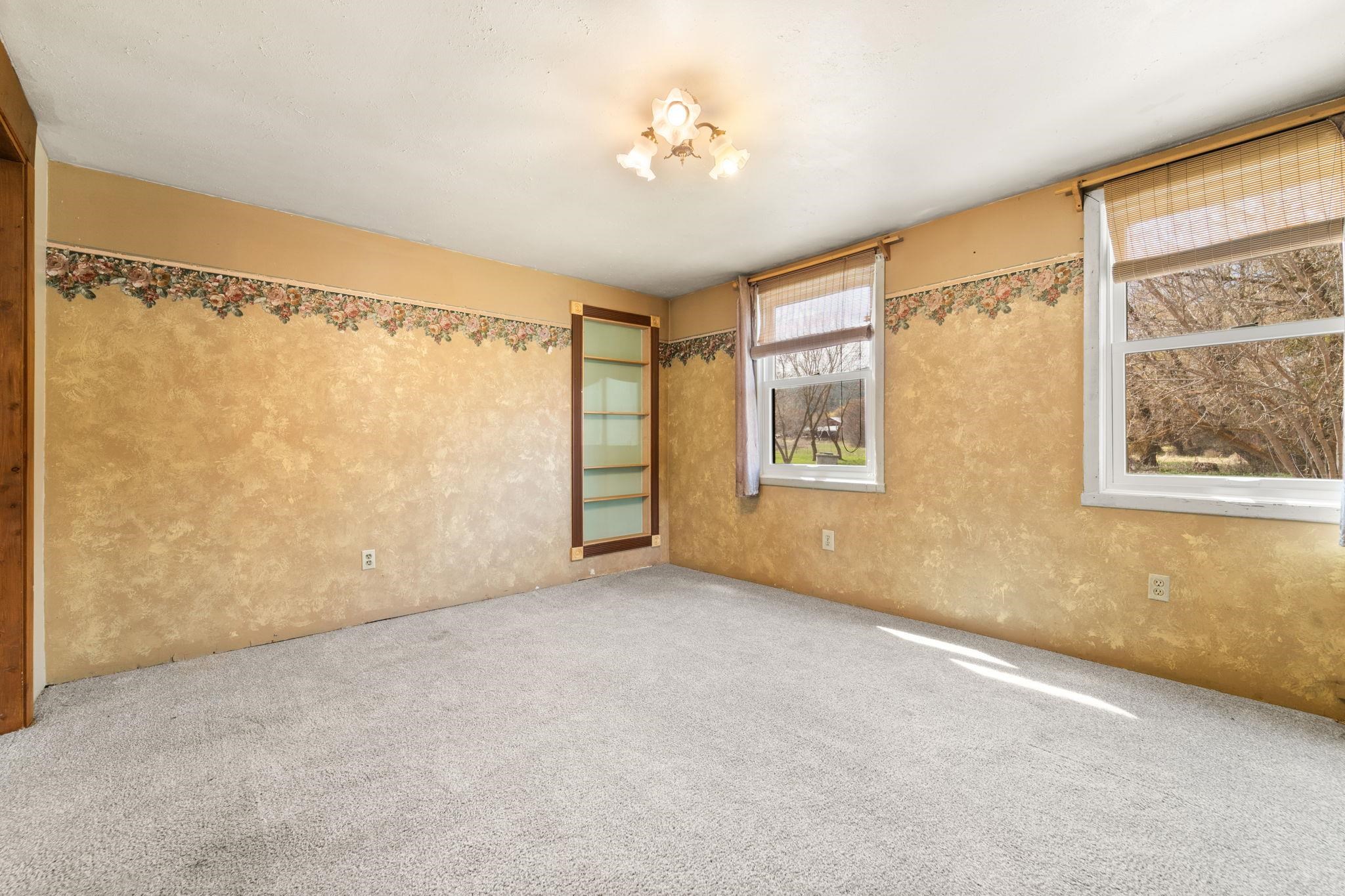1696D Blue Creek Rd - Photo 16