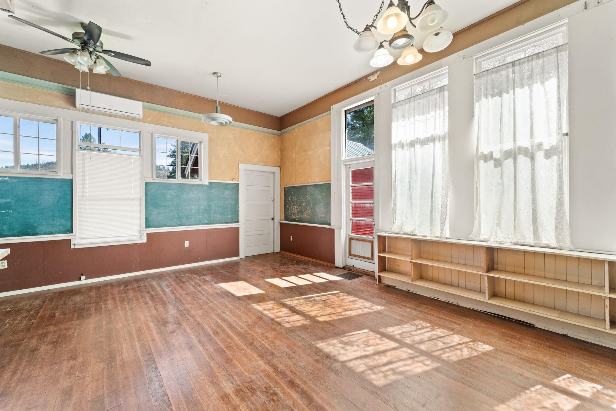1696D Blue Creek Rd - Photo 25