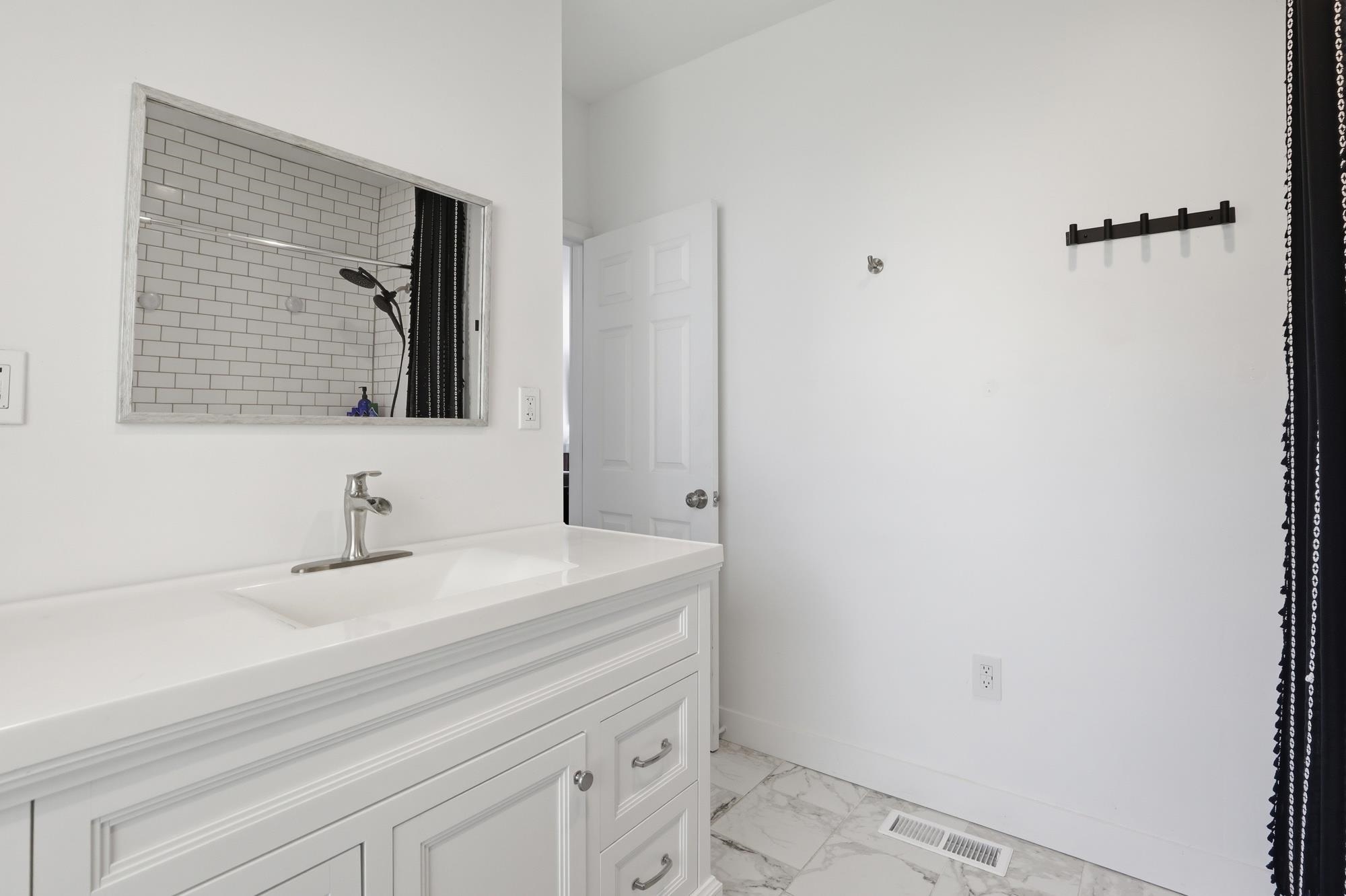 412 S Mill St - Photo 10