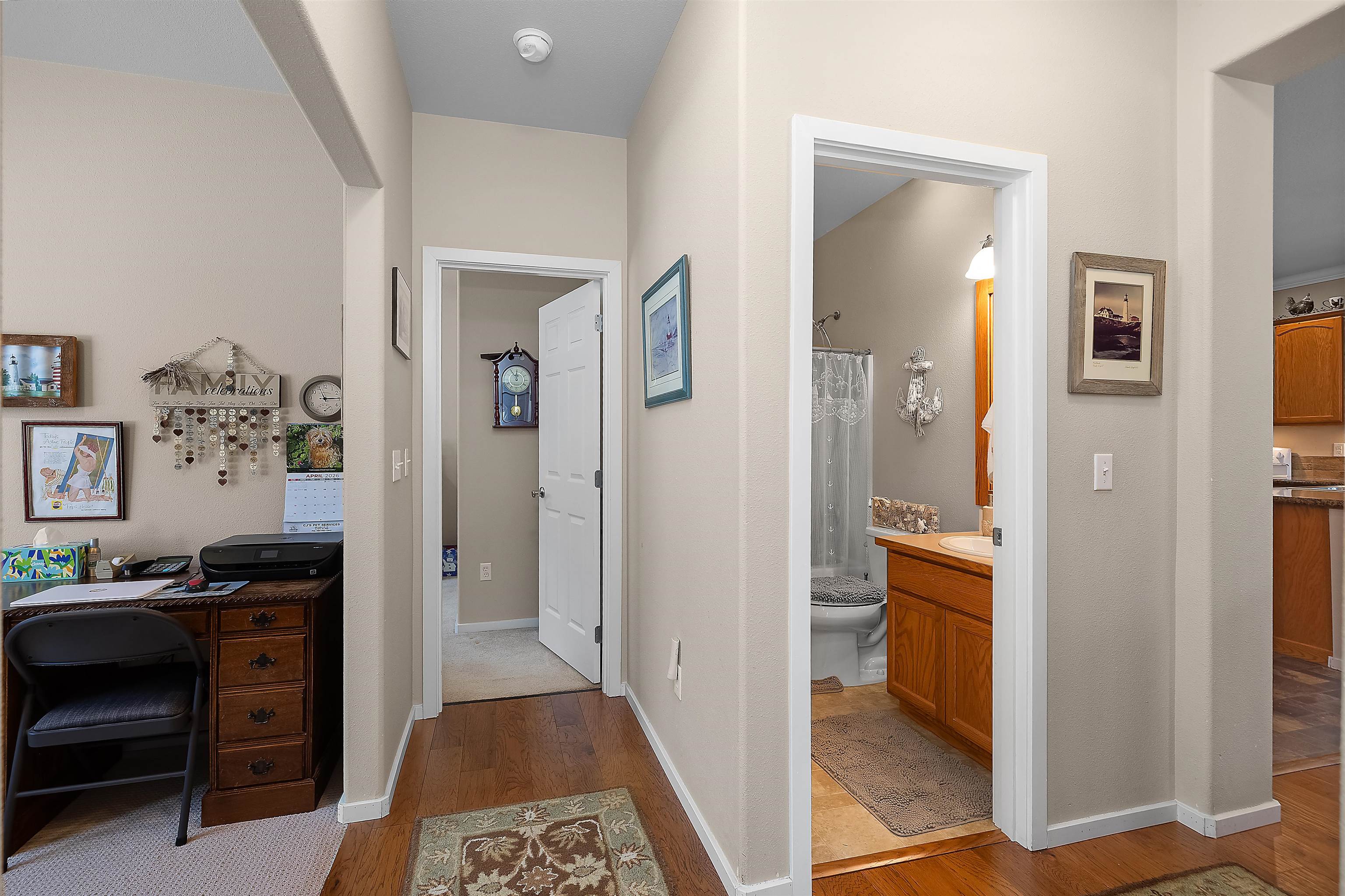 8304 Vashon NE Dr - Photo 18