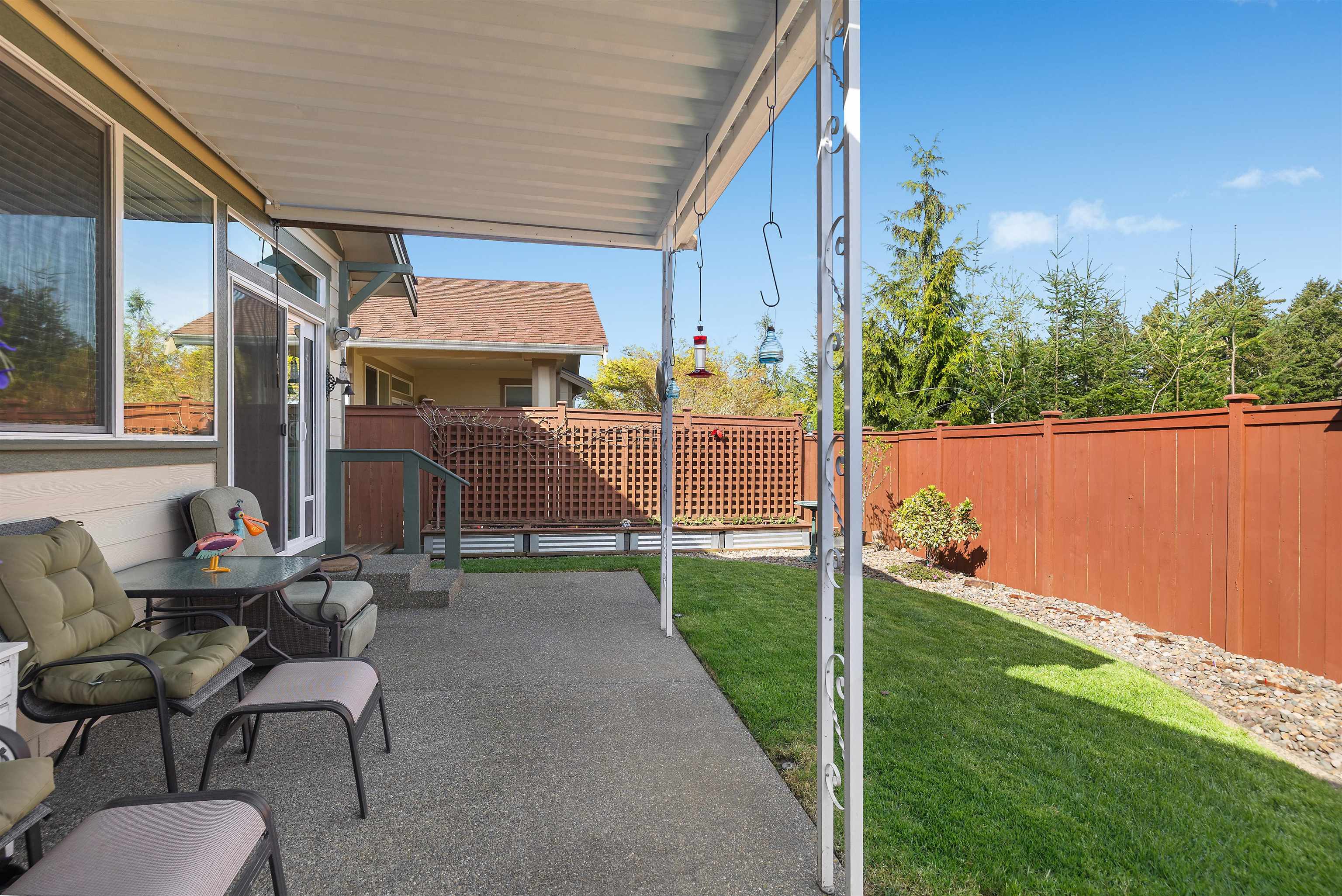 8304 Vashon NE Dr - Photo 4