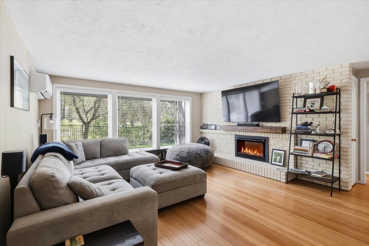 4328 S Perry St - Photo 3