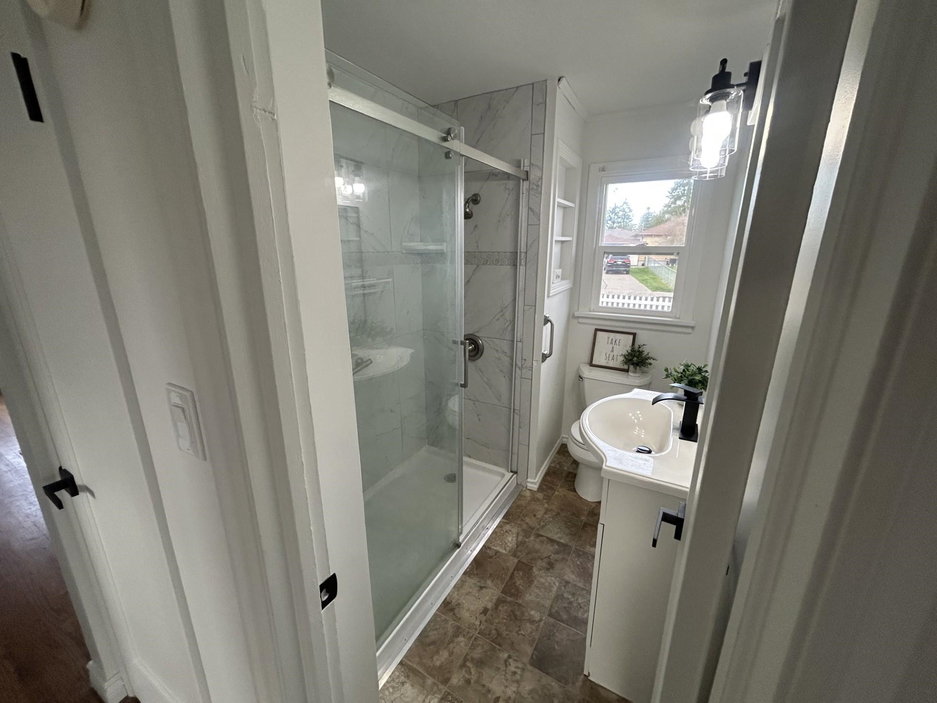 5521 N C St - Photo 12