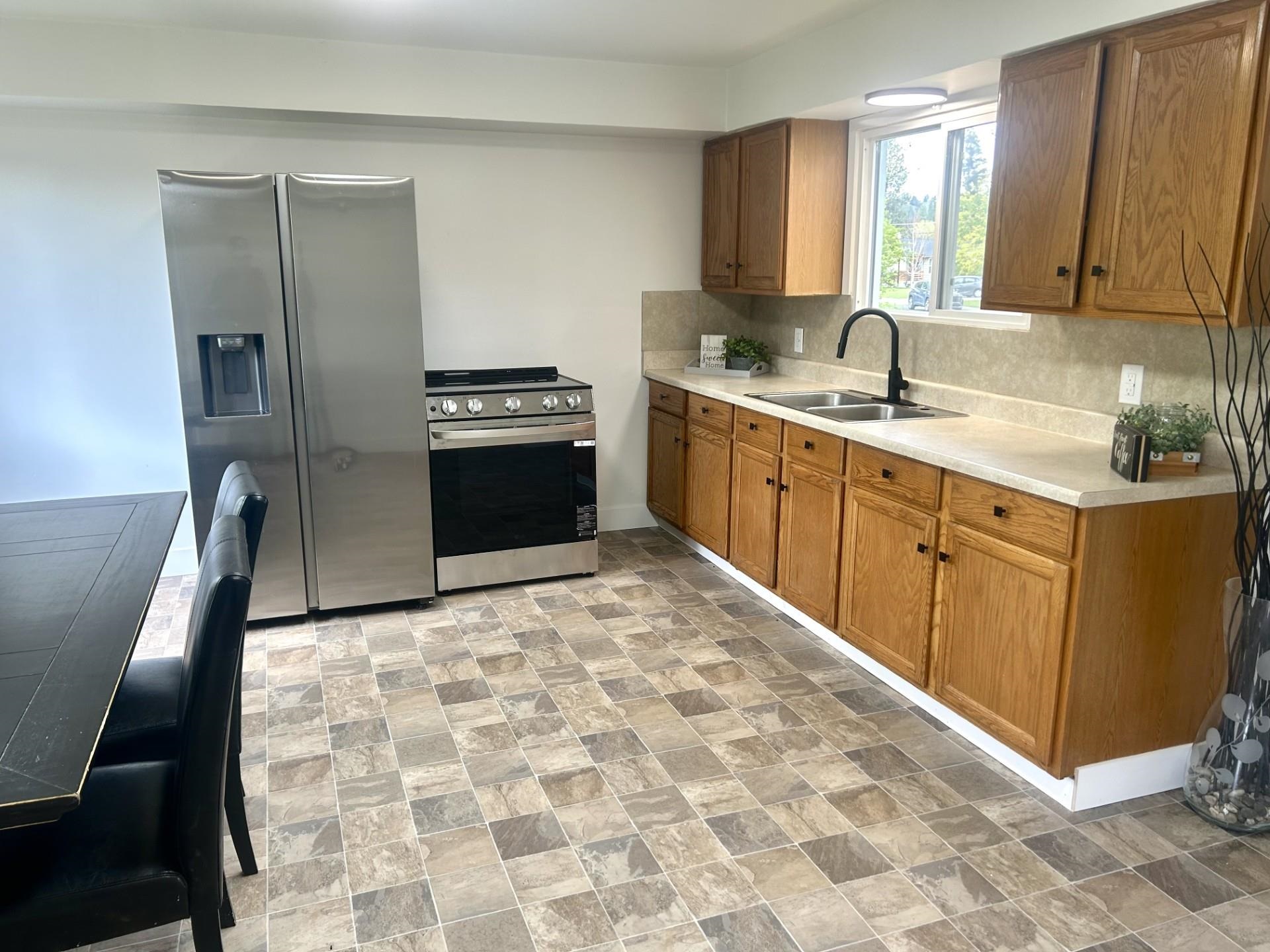 5521 N C St - Photo 9