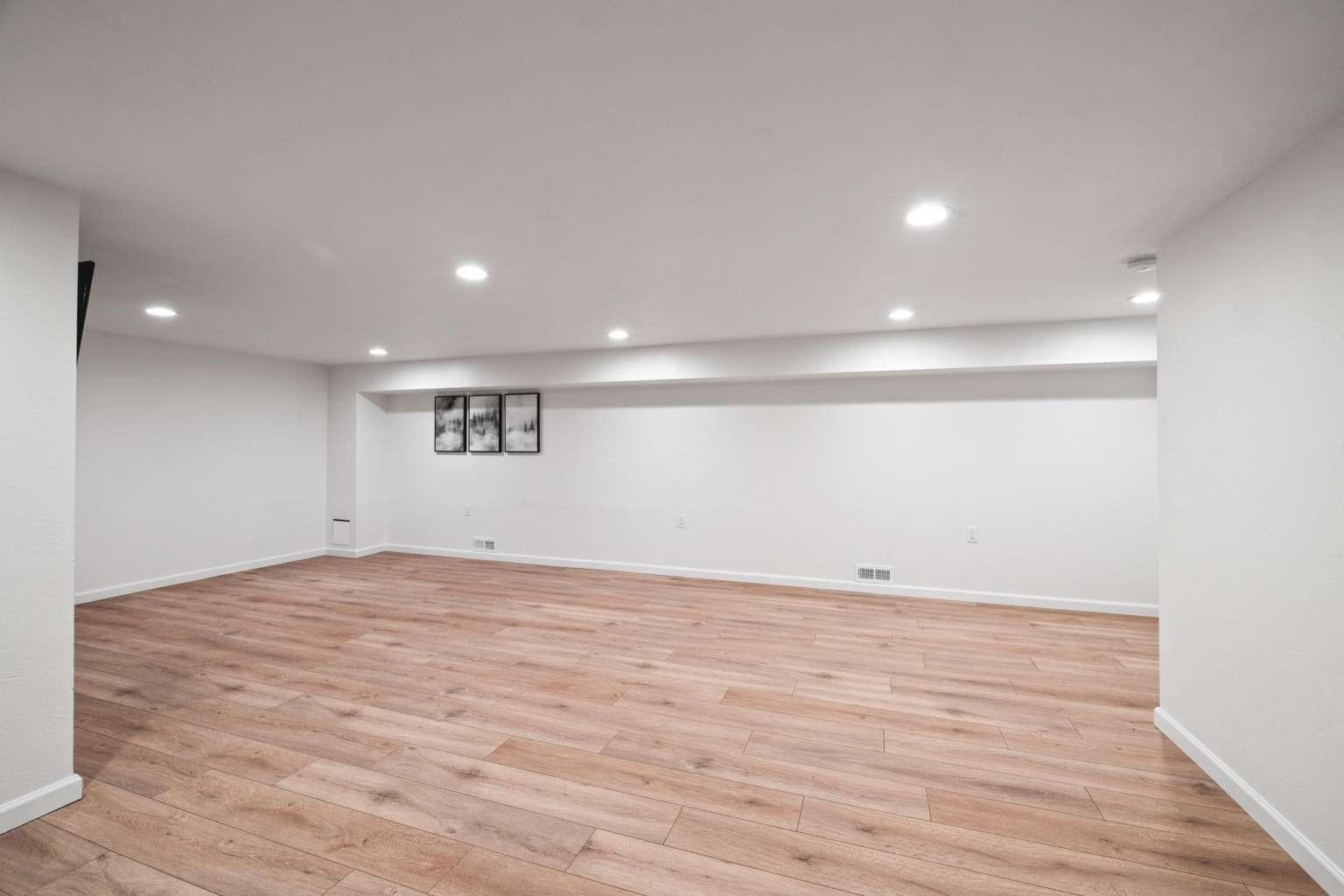 11117 E 11TH Ave - Photo 11