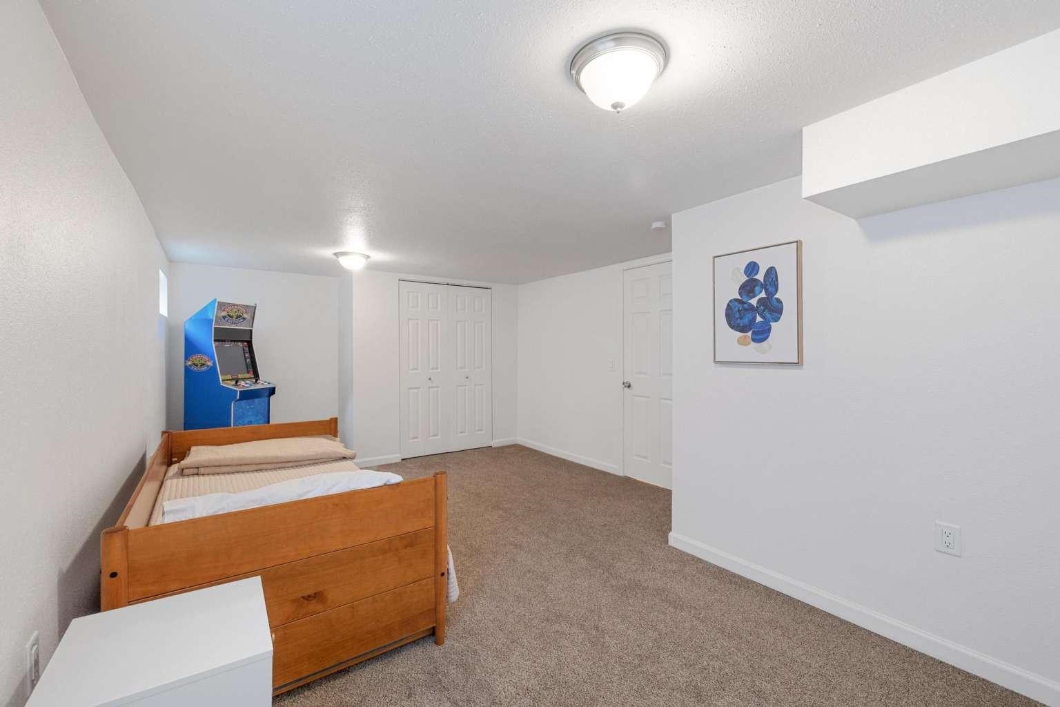 11117 E 11TH Ave - Photo 15
